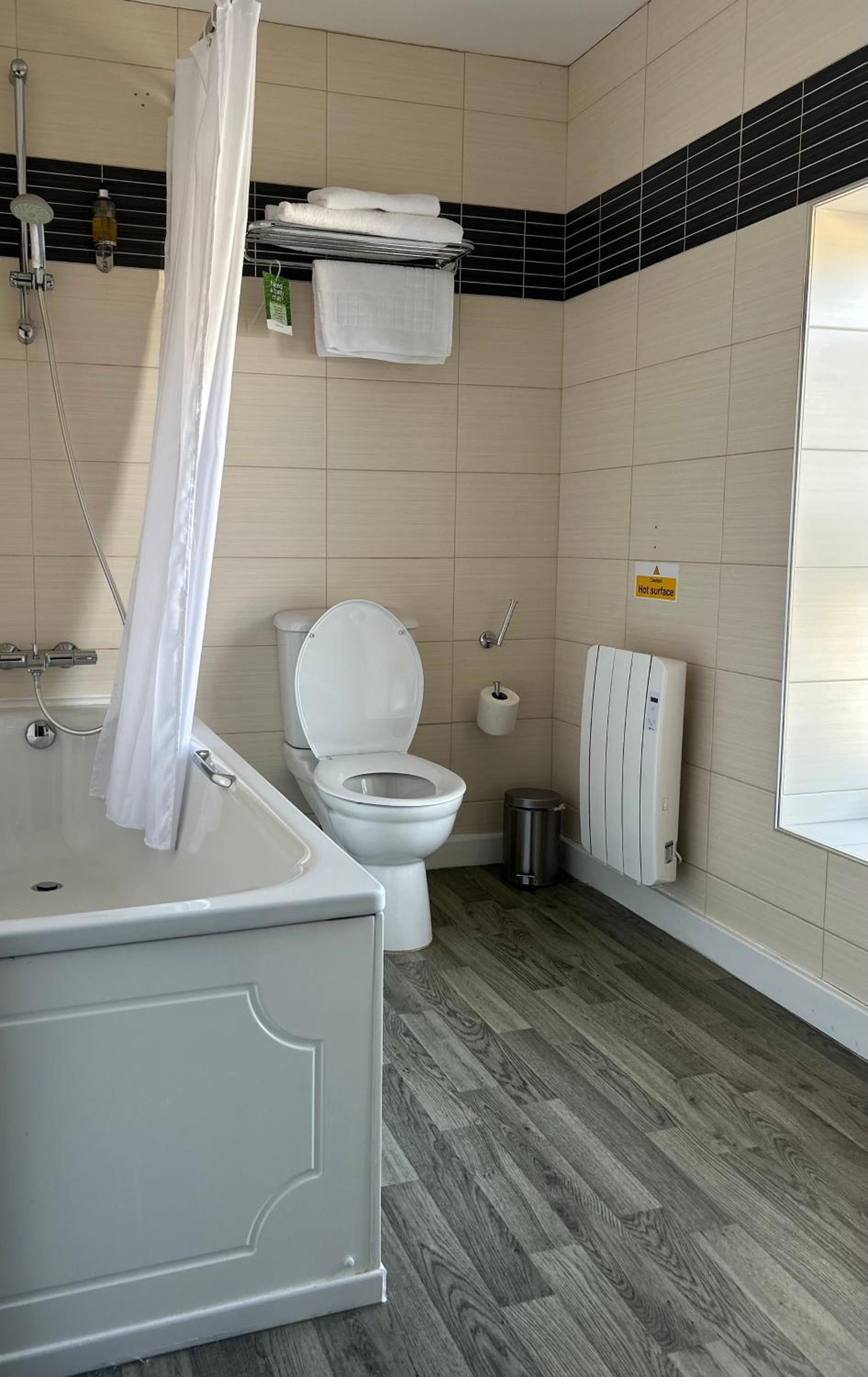 Double Room - Photo 4