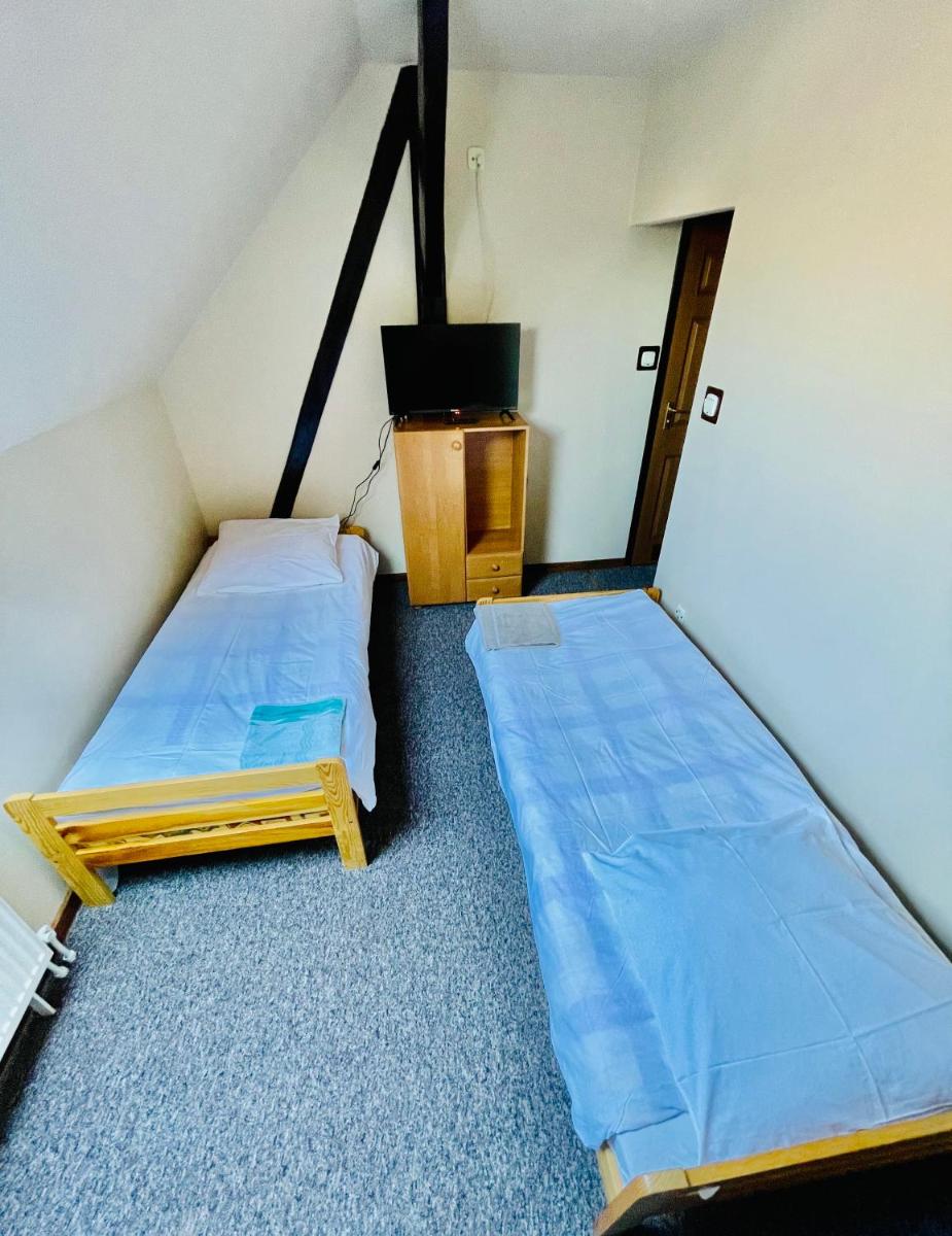 Small Twin Room photo 1