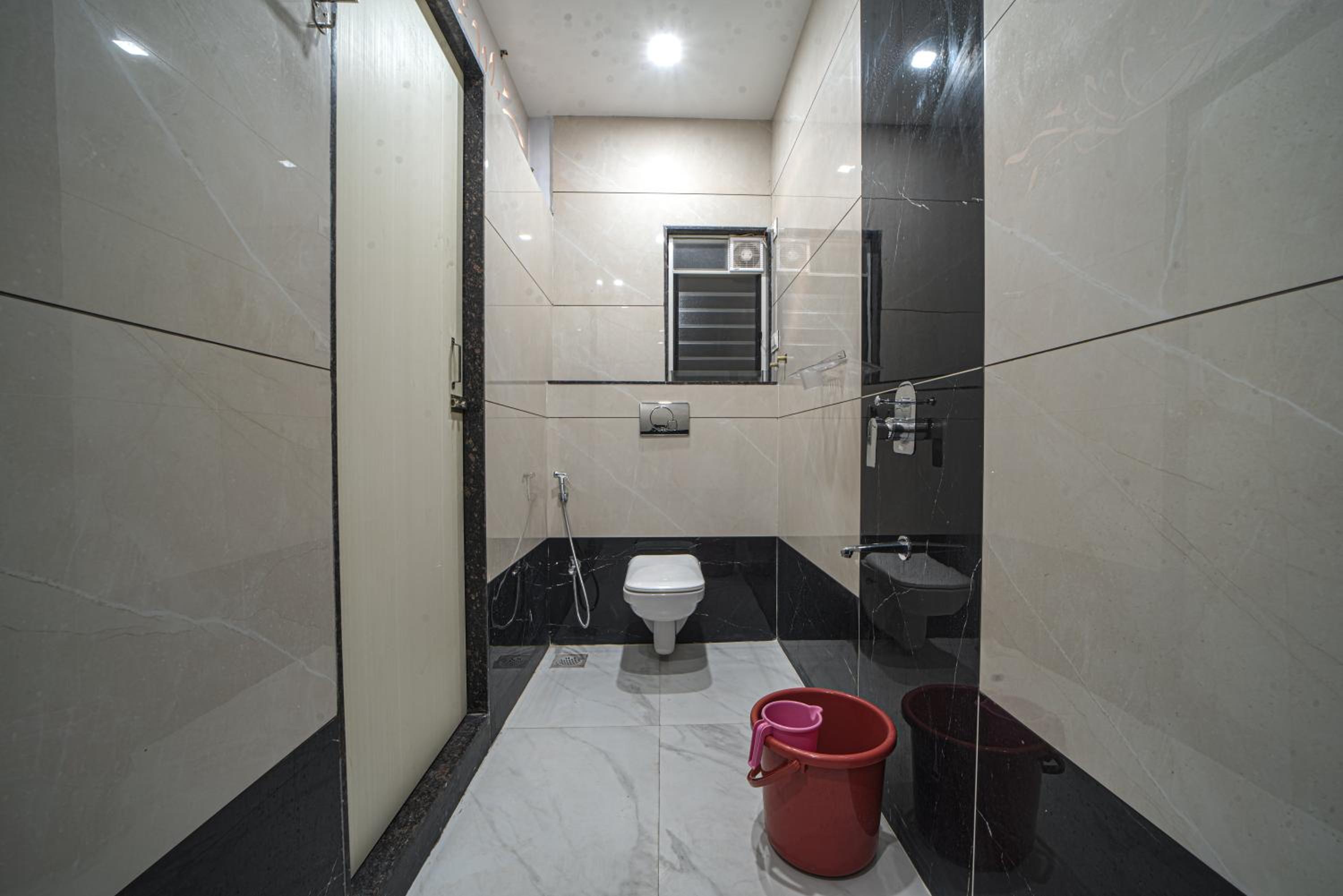 Standard Double Room with Fan photo 2
