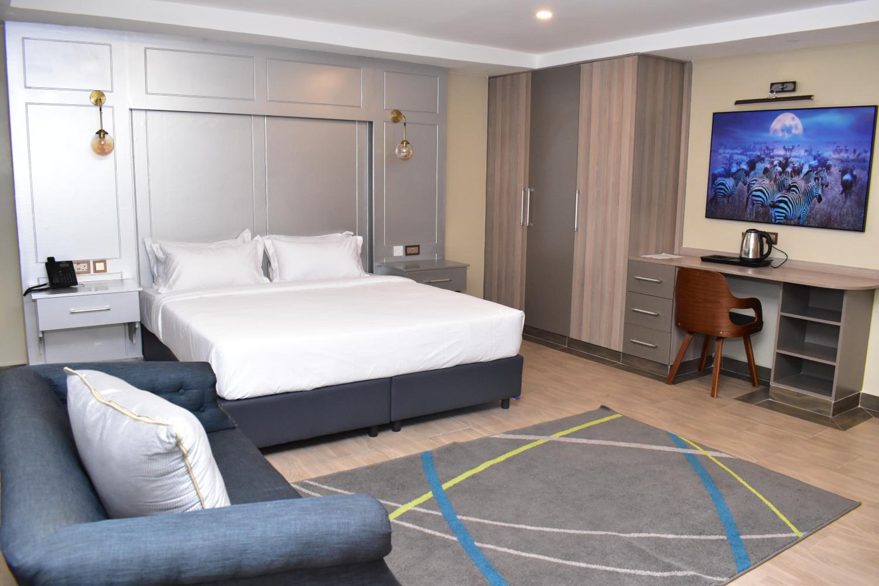 Budget Double Room photo 3