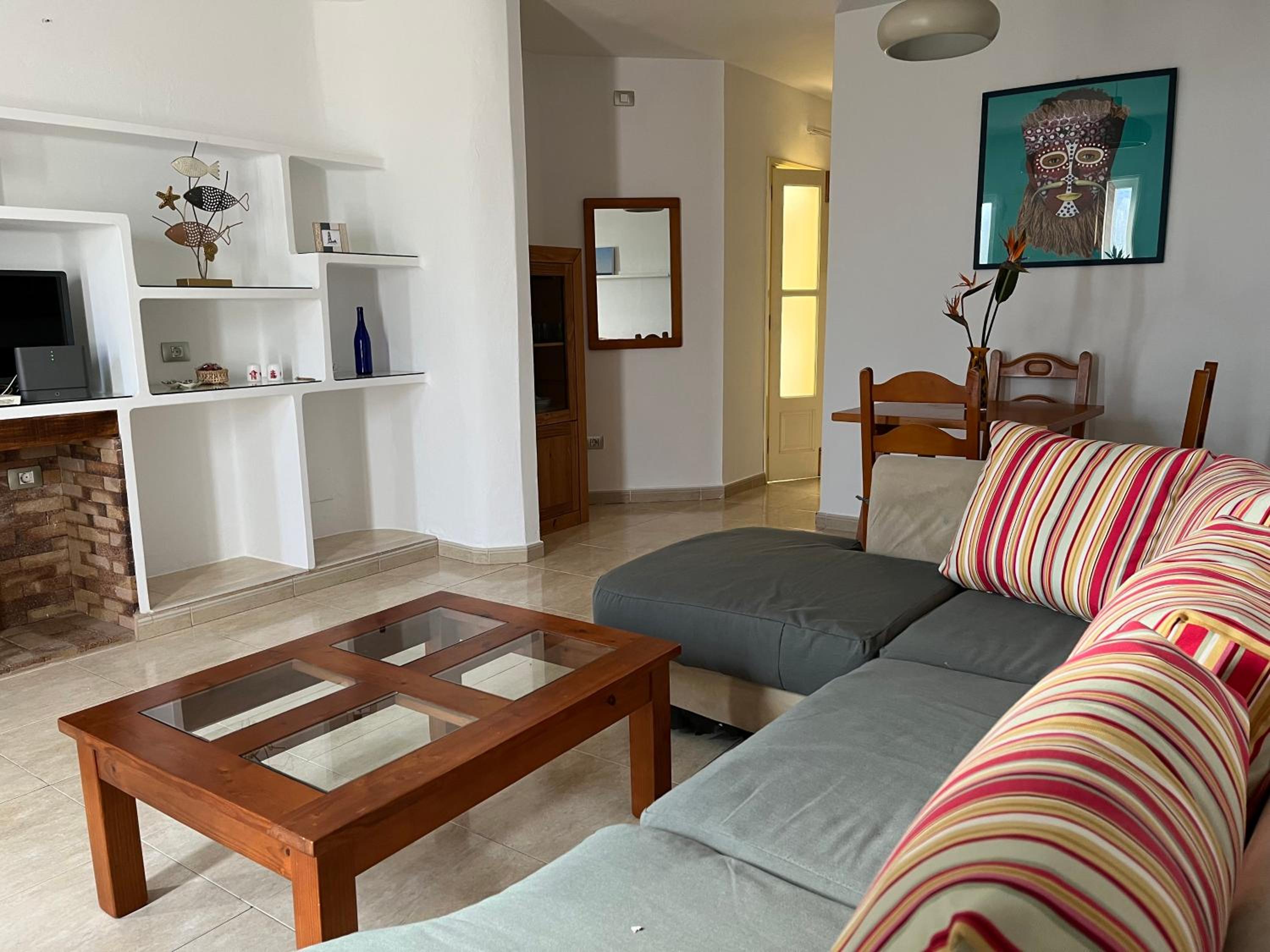 One-Bedroom Apartment photo 2