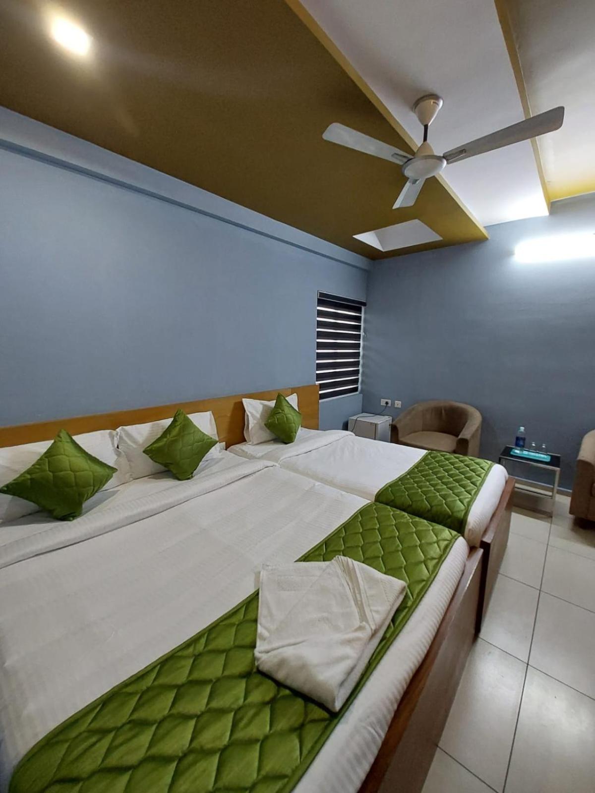 Deluxe Family Suite