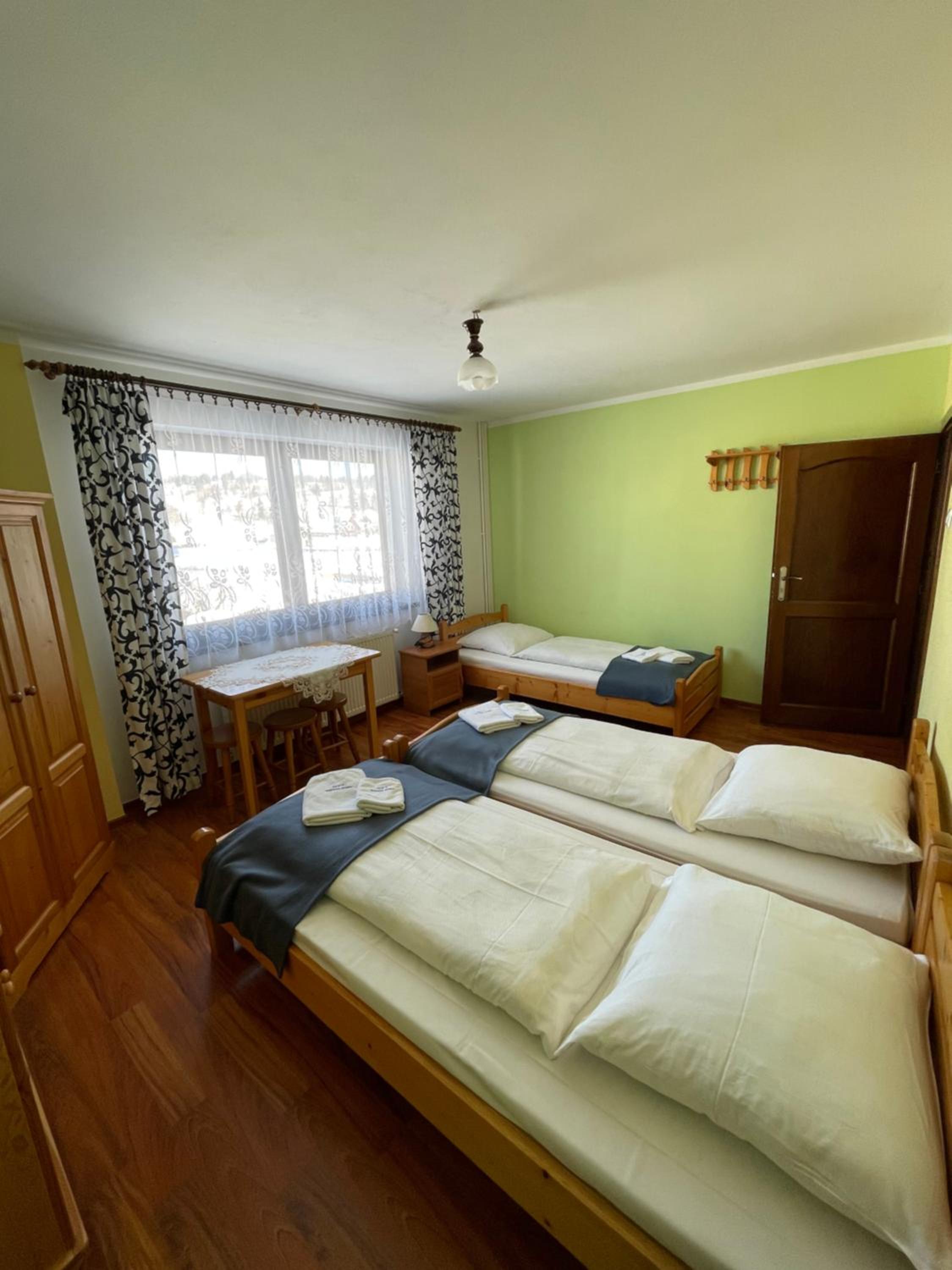 Triple Room with Private Bathroom photo 3