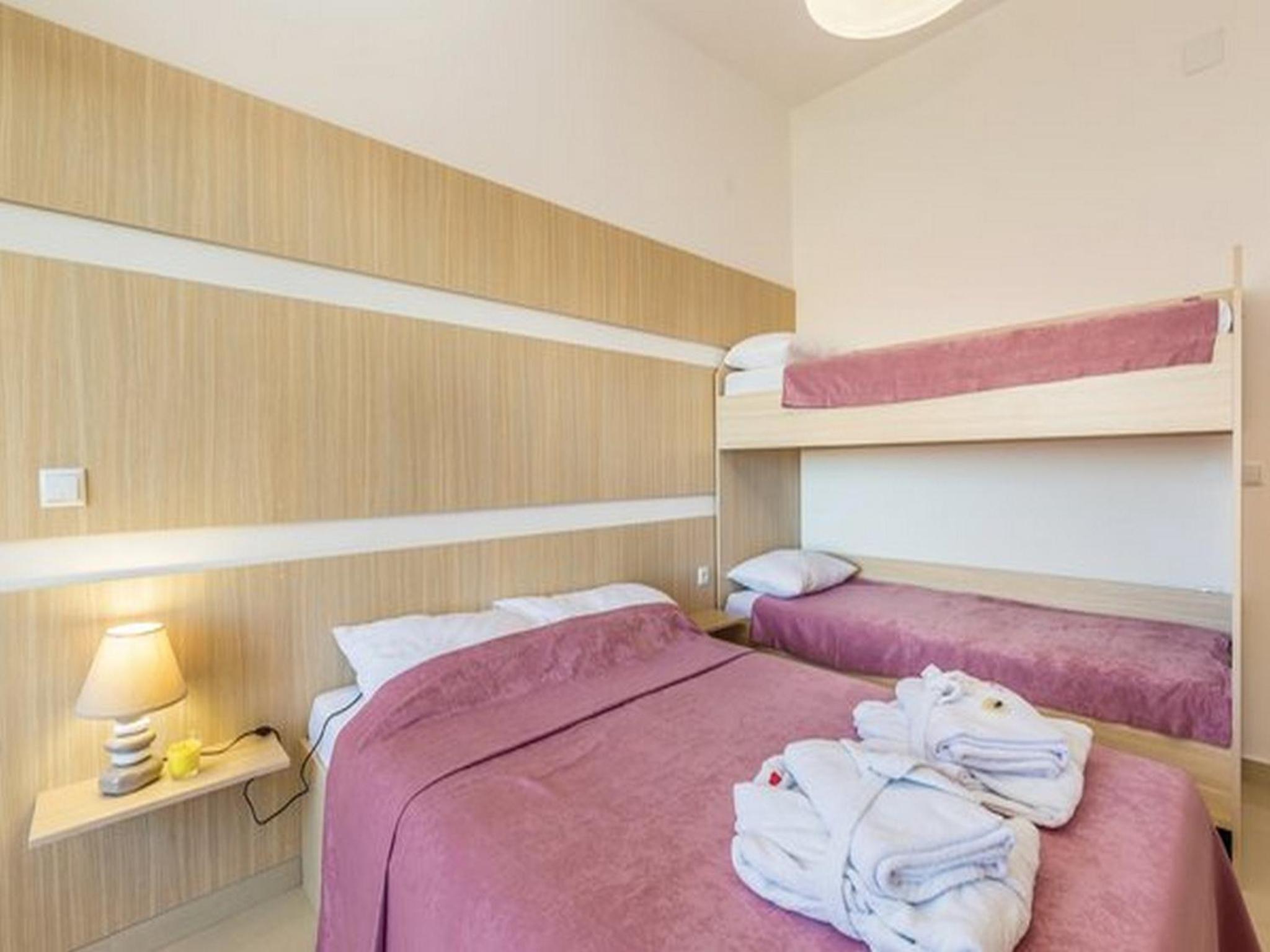 Superior One-Bedroom Apartment with Terrace and Sea View photo 3