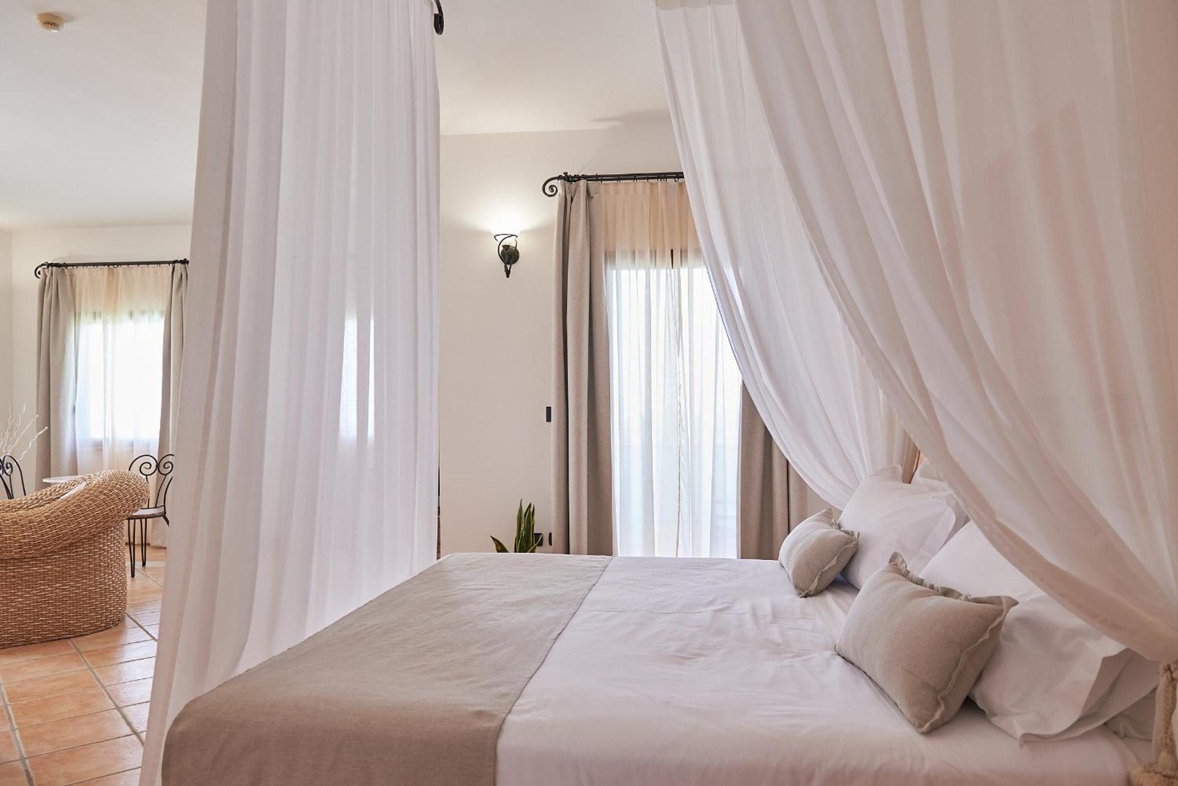 Superior Suite - Photo 5