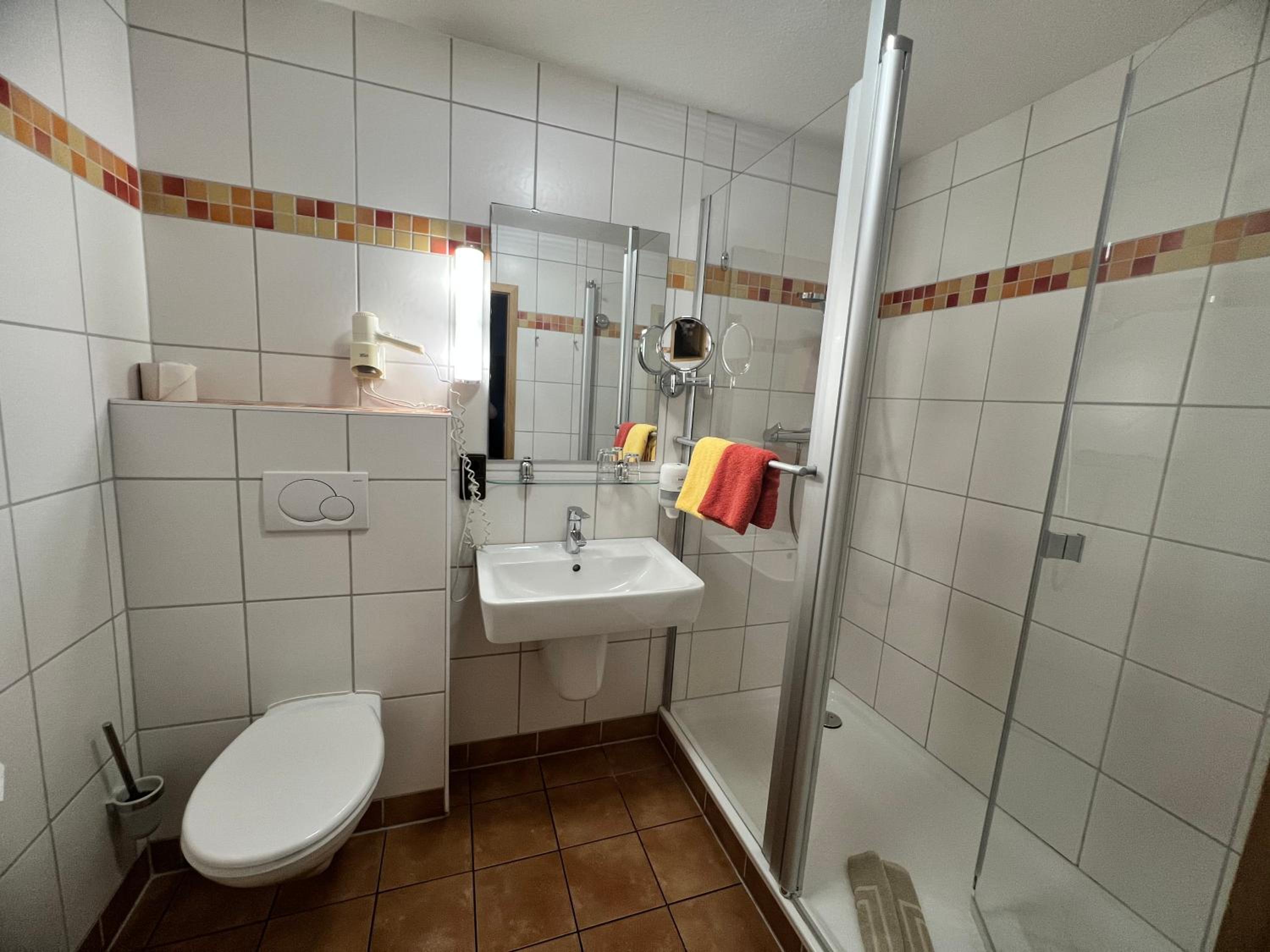 Double Room - Photo 7