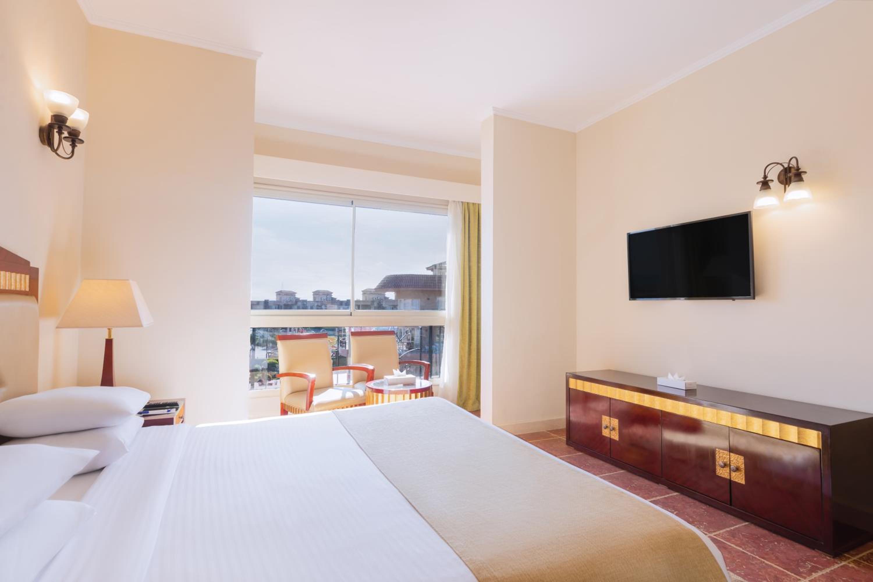 Double Suite with Side Sea View Room - Egyptians Only - Photo 4