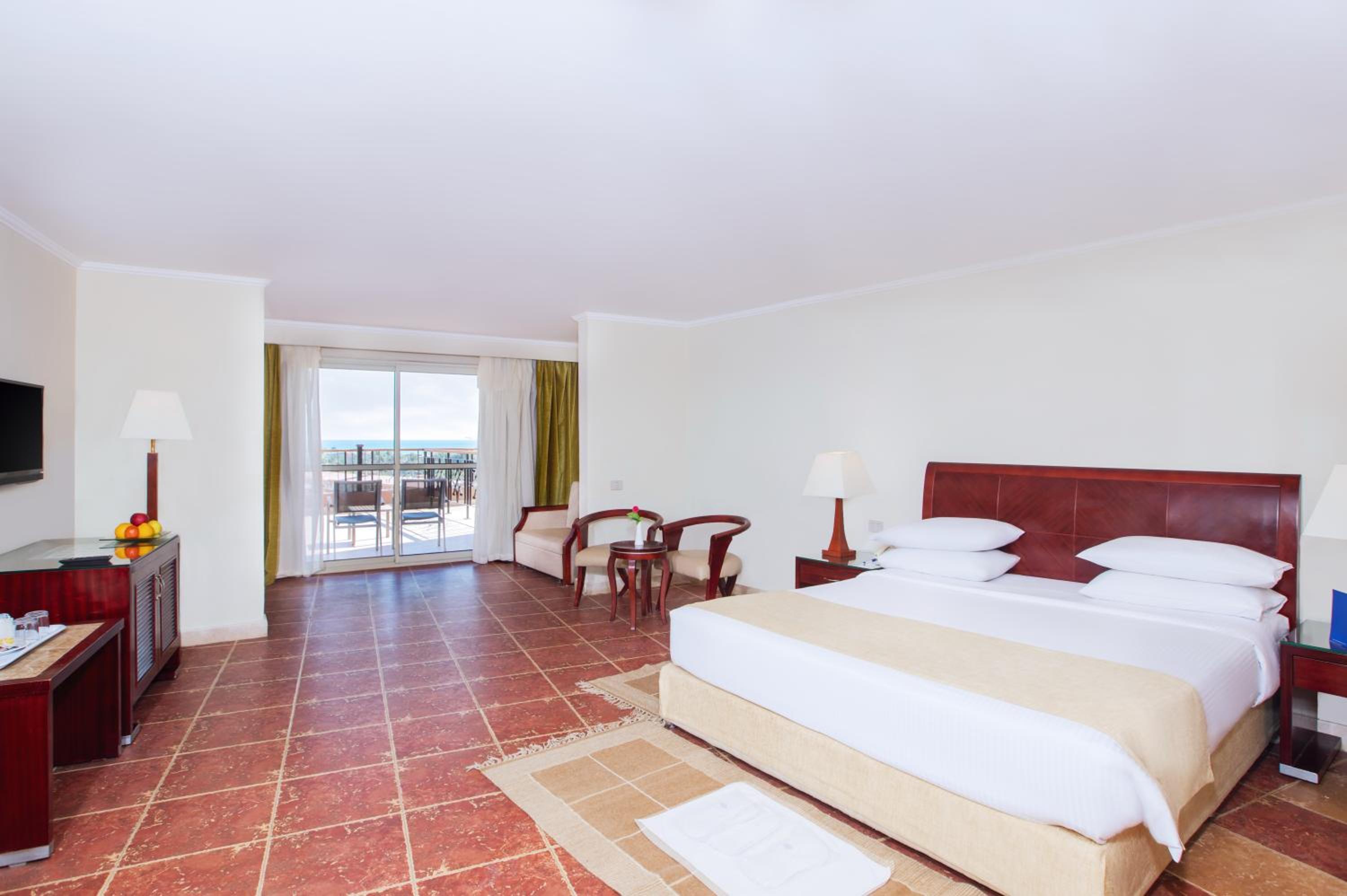 Superior Double Room with Side Sea View - Egyptians Only - Photo 1