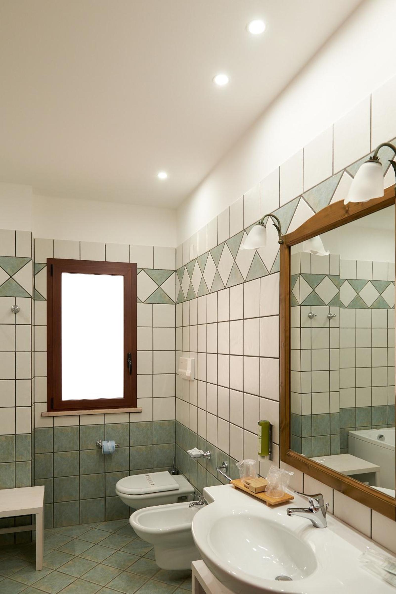 Suite with Spa - Photo 5
