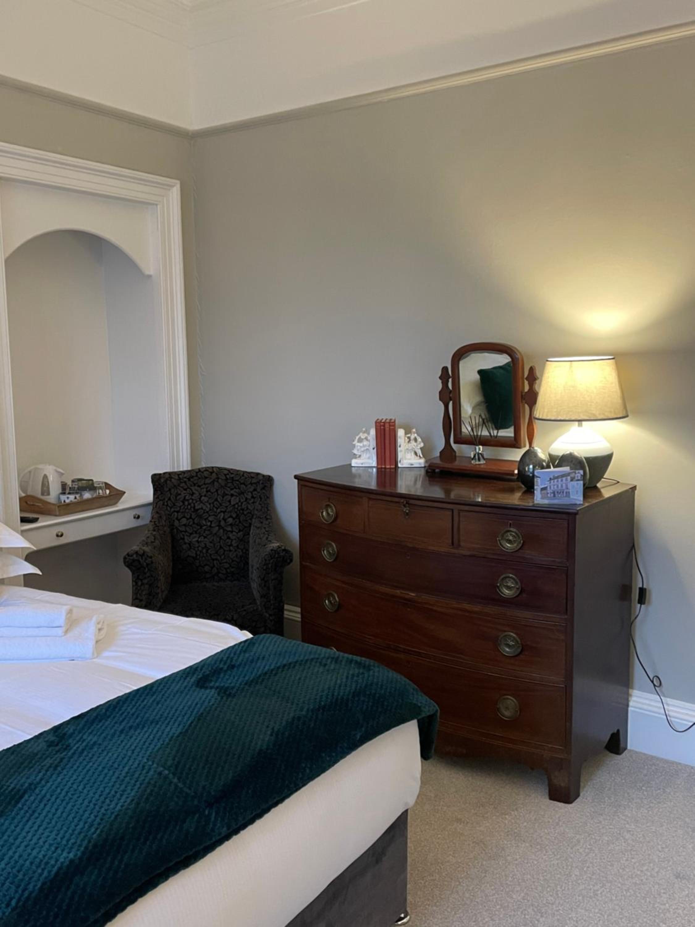 Superior King Room photo 2