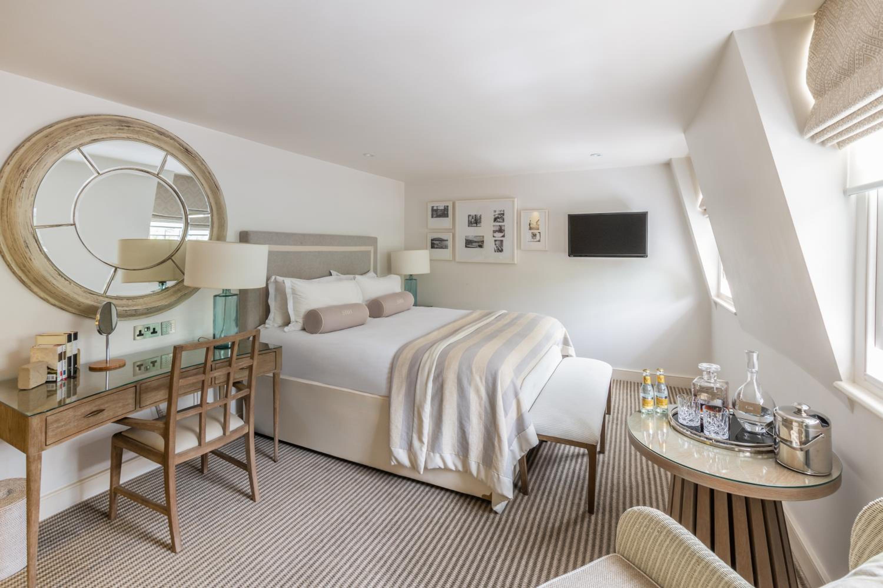 Double Room - Inland Views photo 2