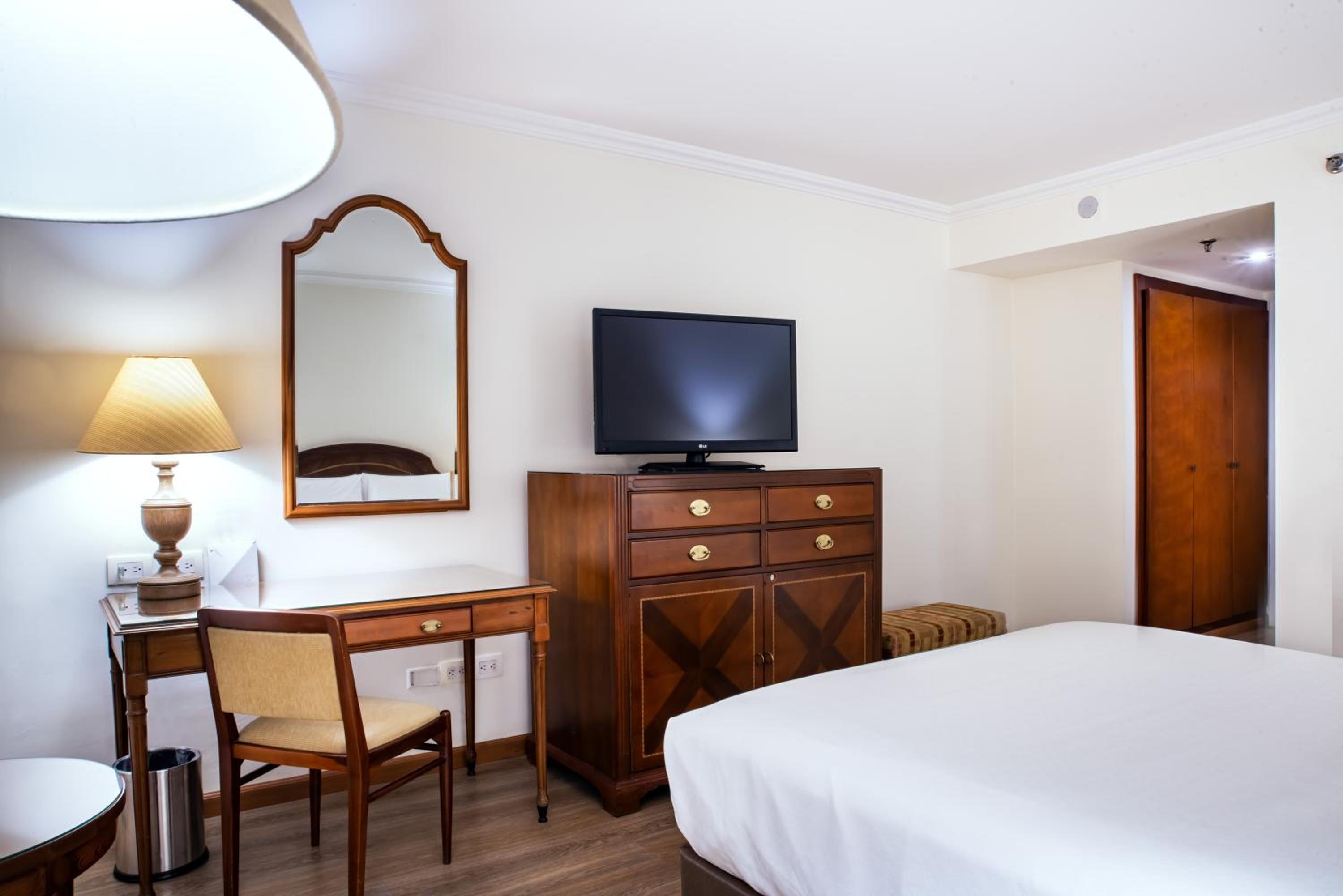 Double Room - Photo 4