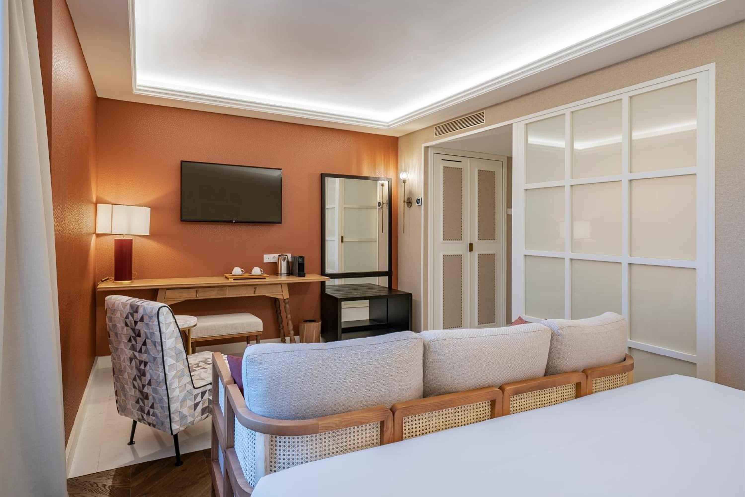 Superior Double Room with Balcony