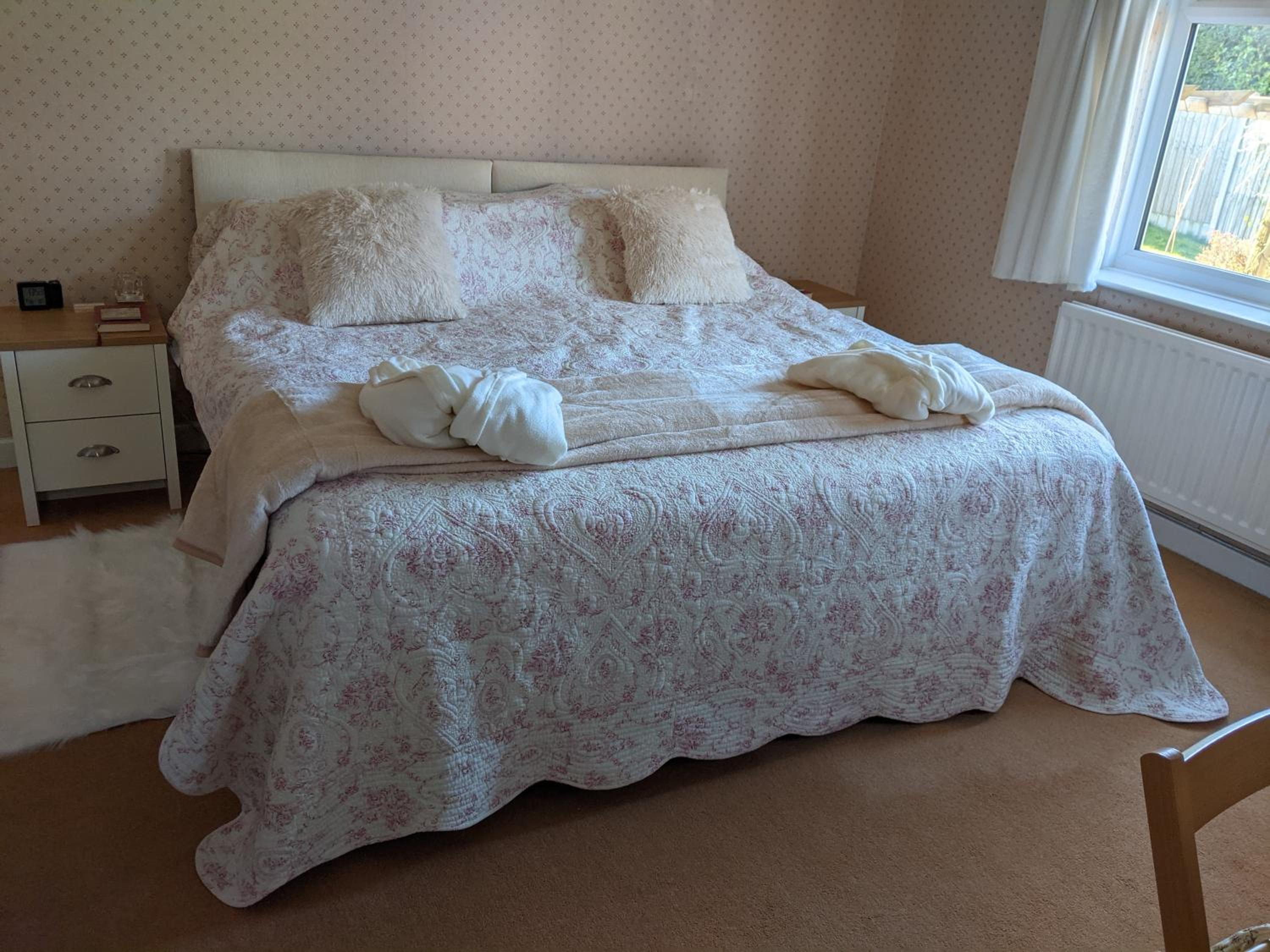 Double or Twin Room with Private External Bathroom photo 1