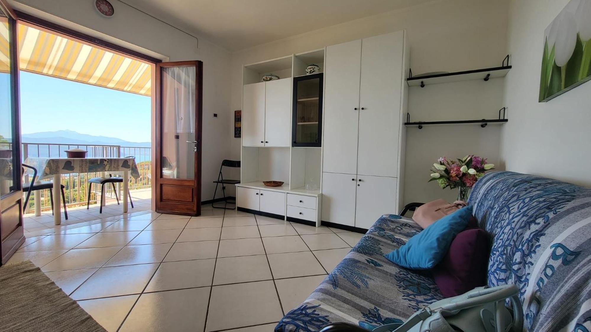 Superior One-Bedroom Apartment with Balcony