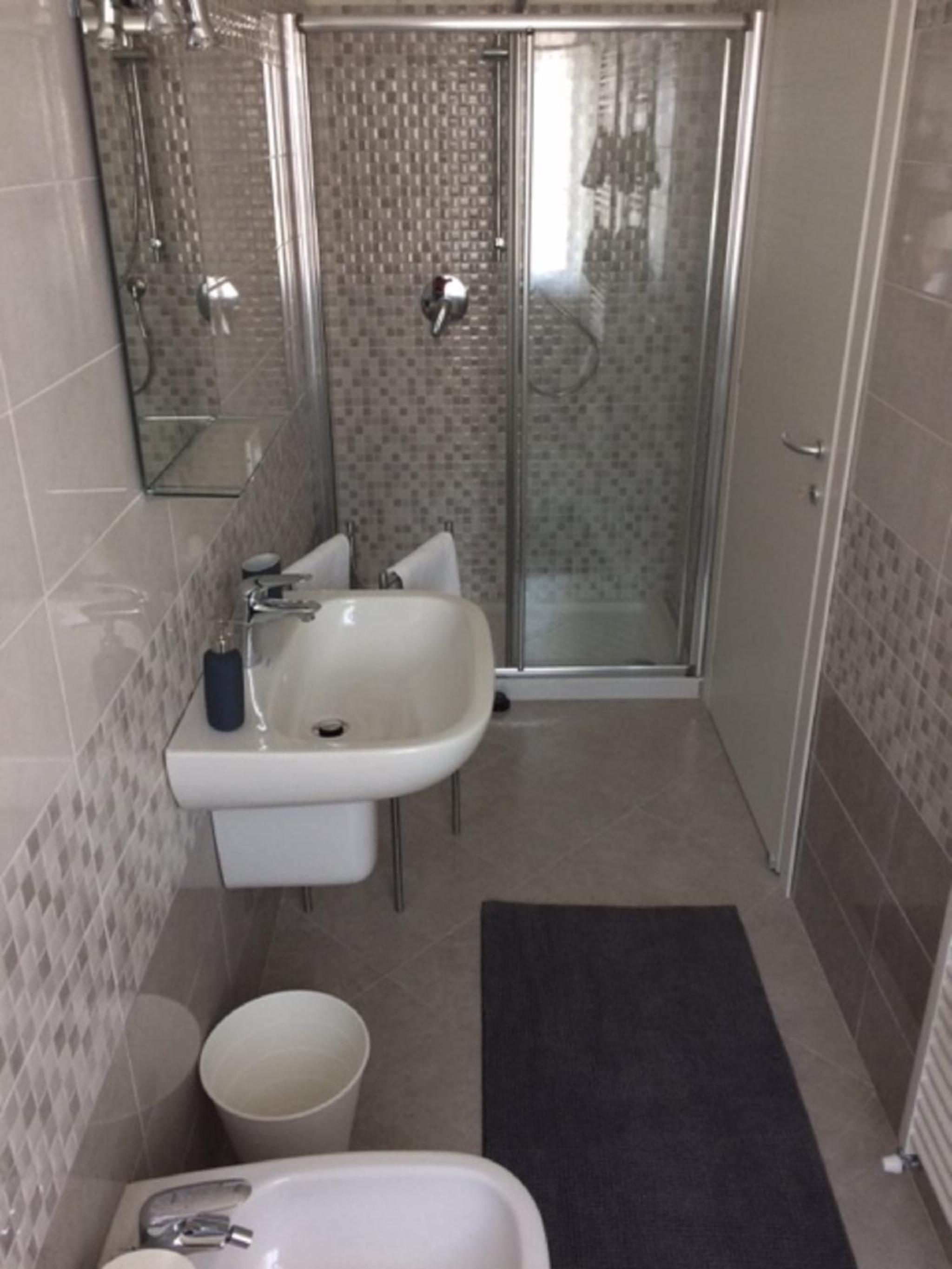 Double Room - Photo 14