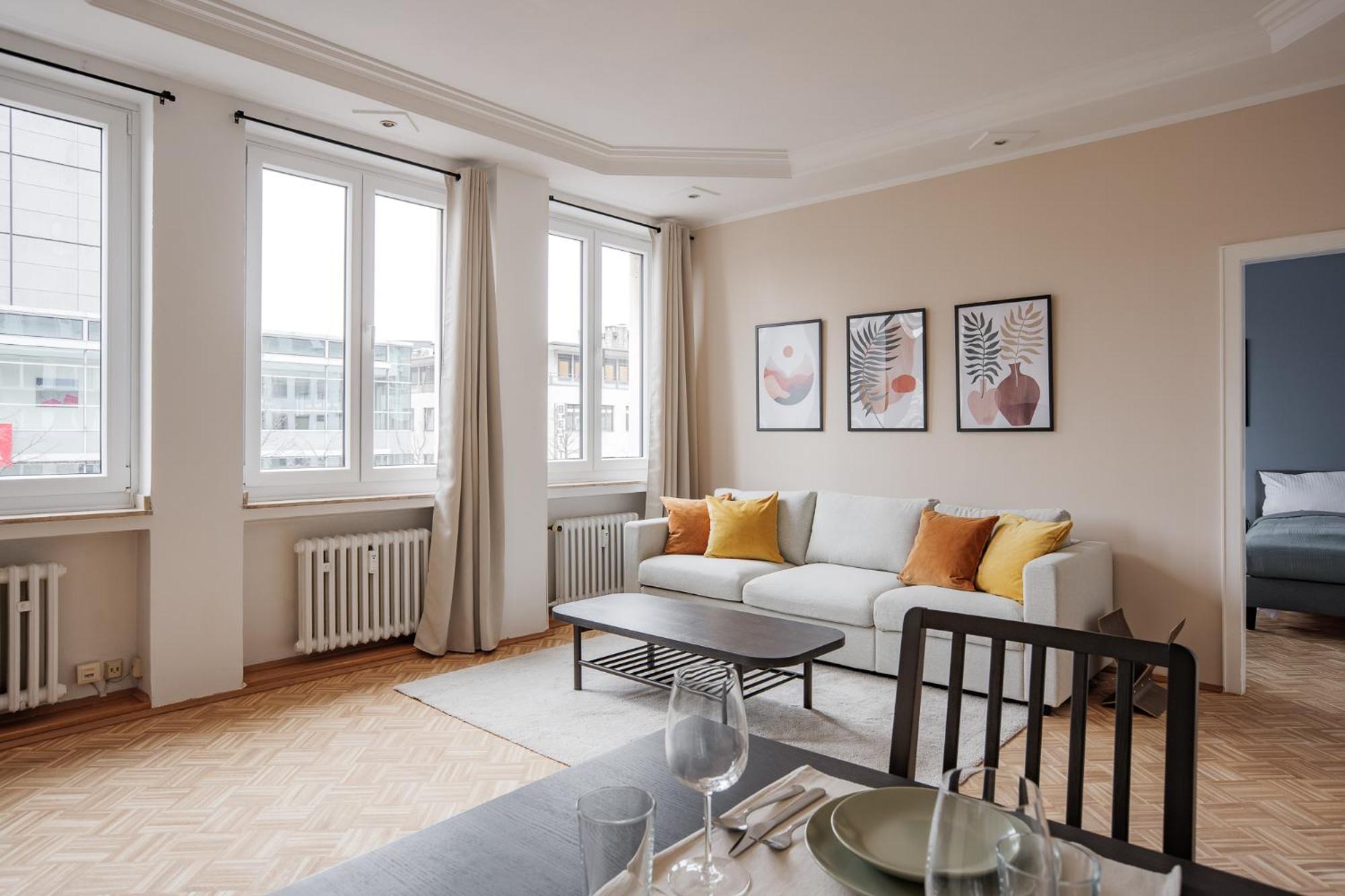 One-Bedroom Apartment photo 1