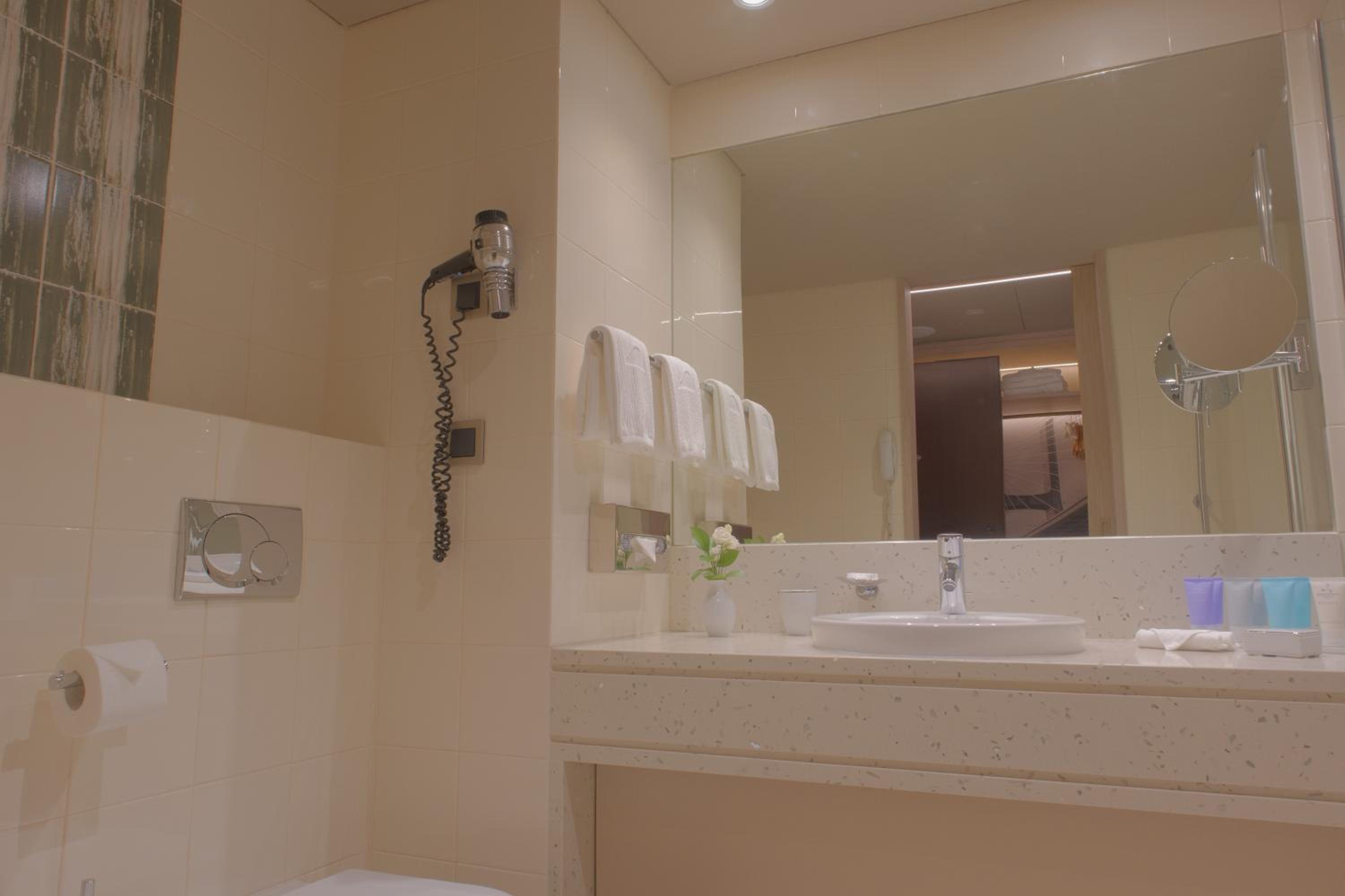 Special Offer - Deluxe Double Or Twin Room  photo 2