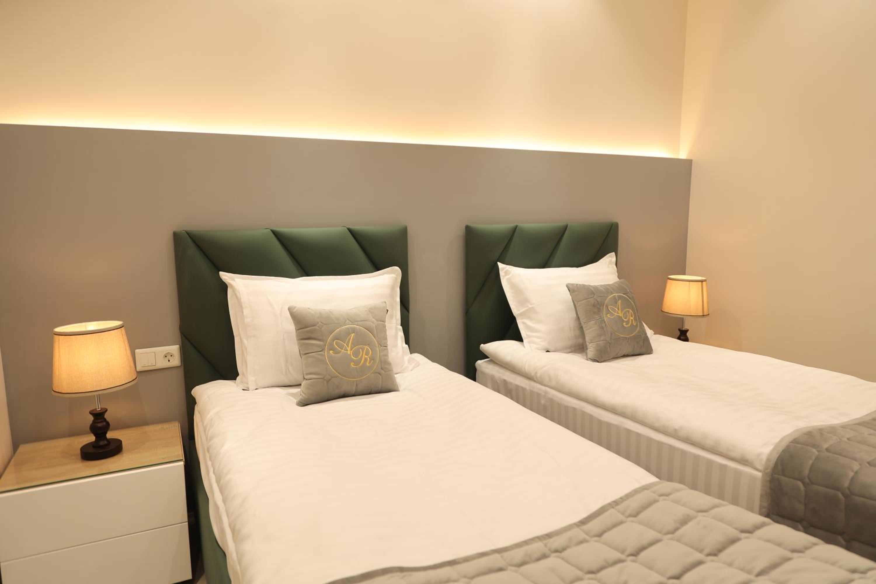 Budget Twin Room - Photo 1