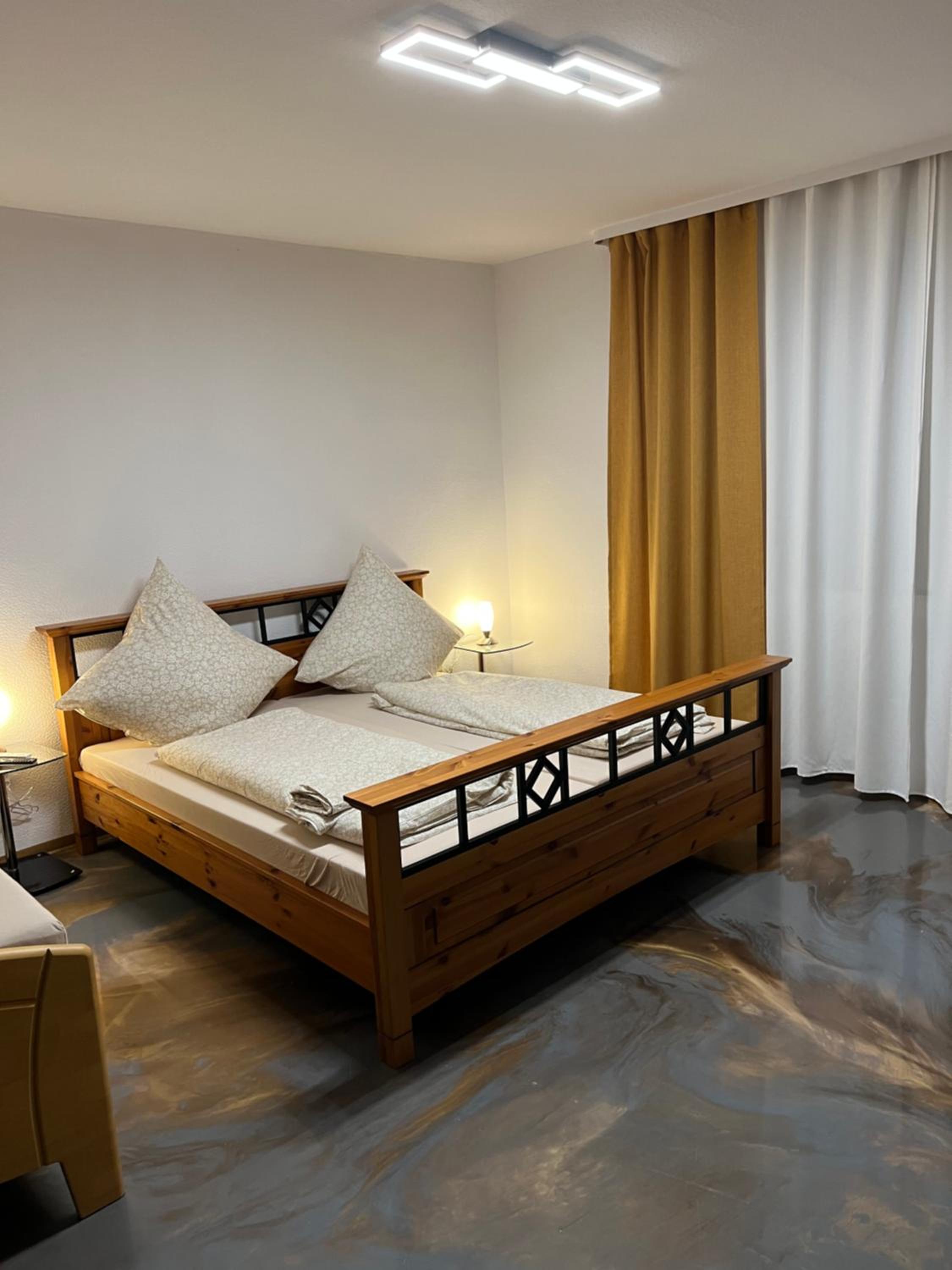 Economy Triple Room with Shared Bathroom photo 1
