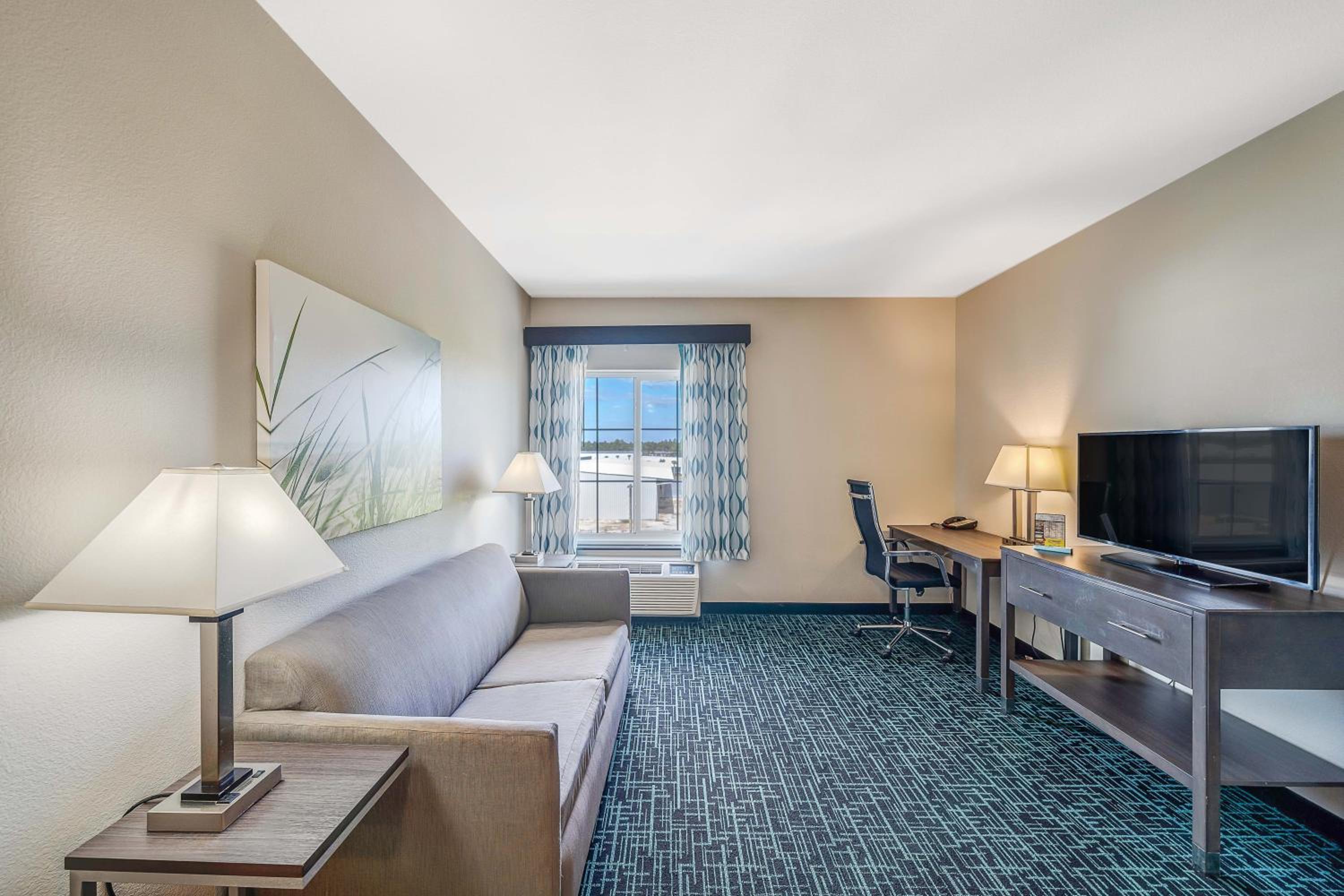 Executive King Room - Photo 6