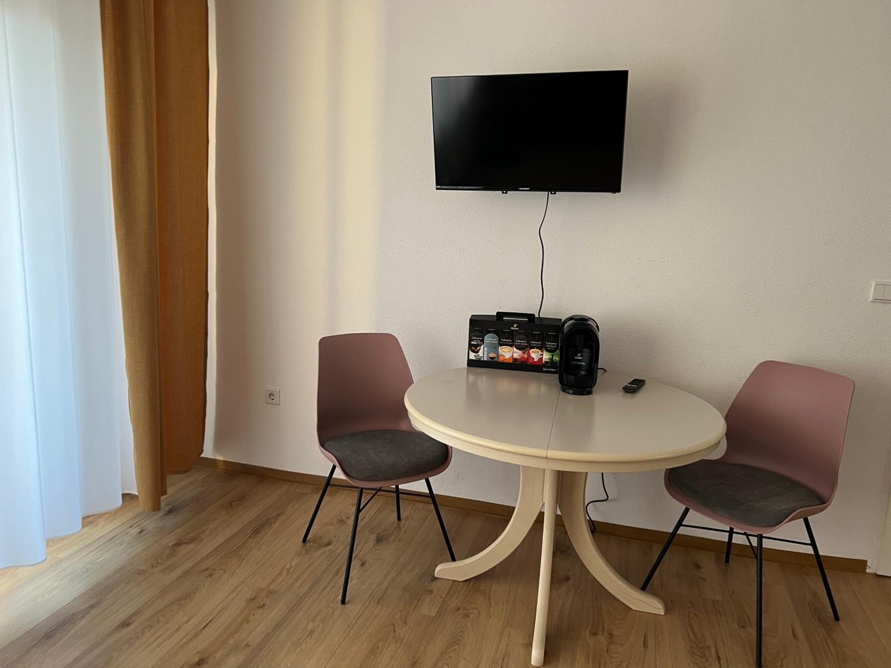 Double Room with Balcony photo 2