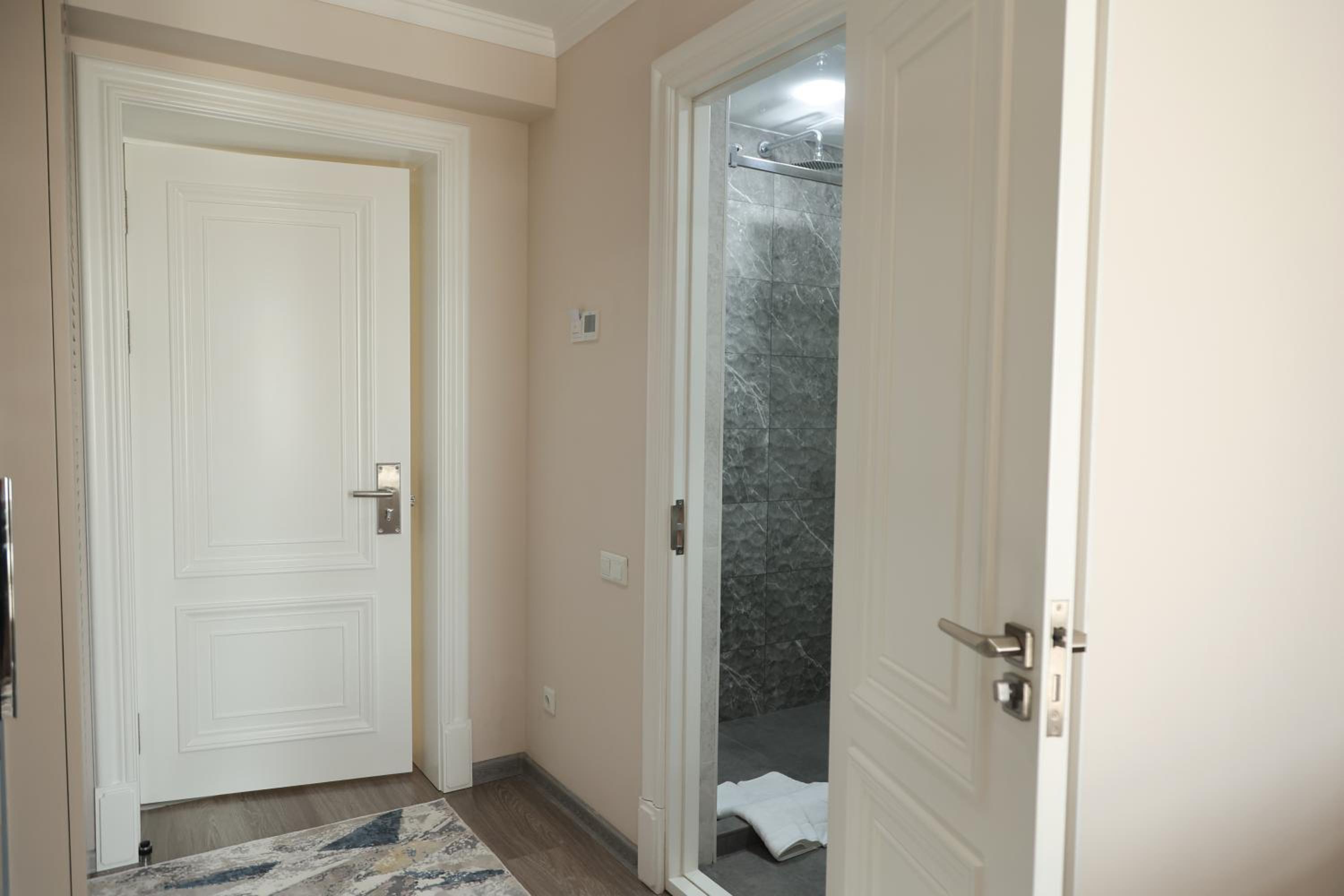 Superior Twin Room - Photo 12