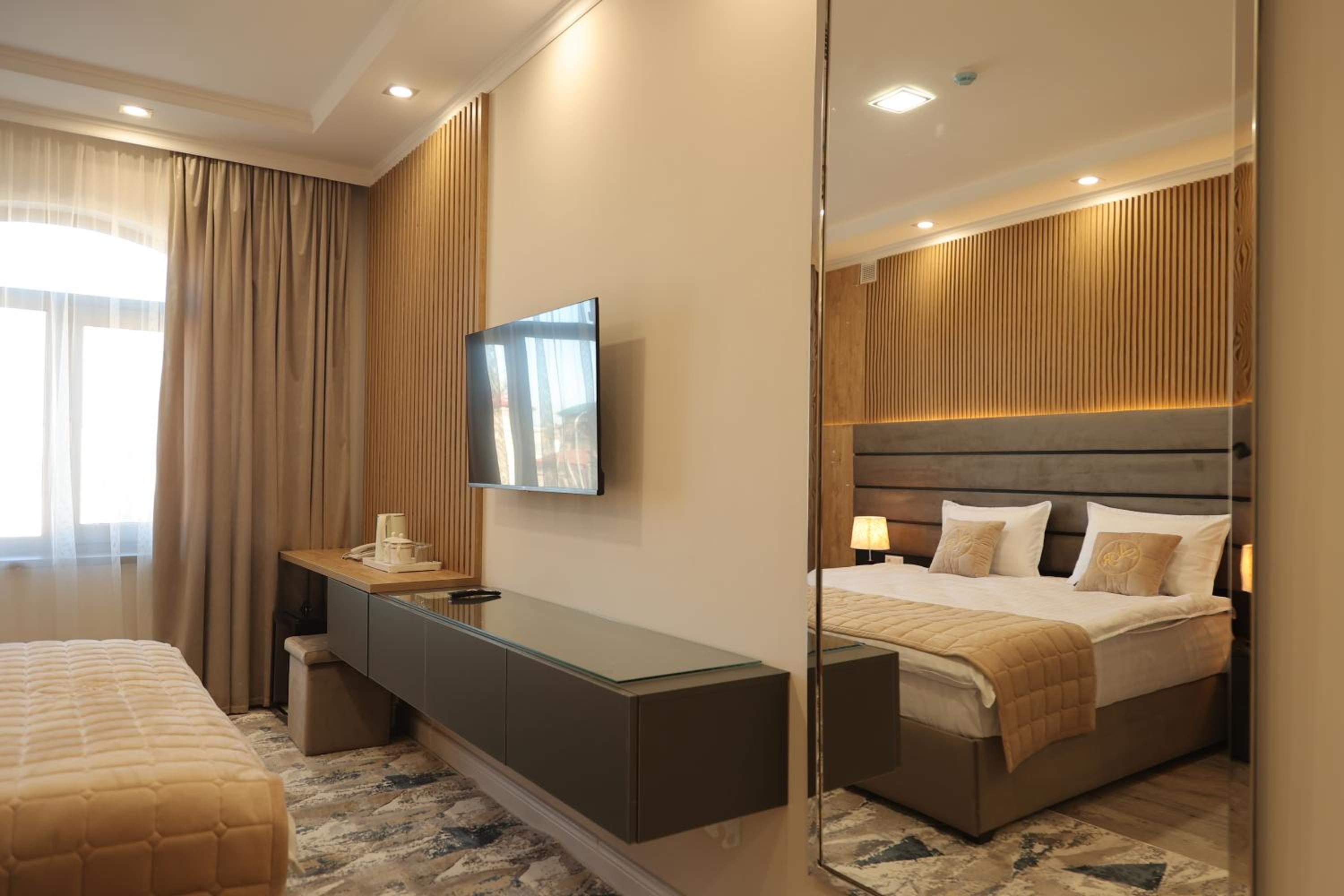 Superior Twin Room - Photo 14