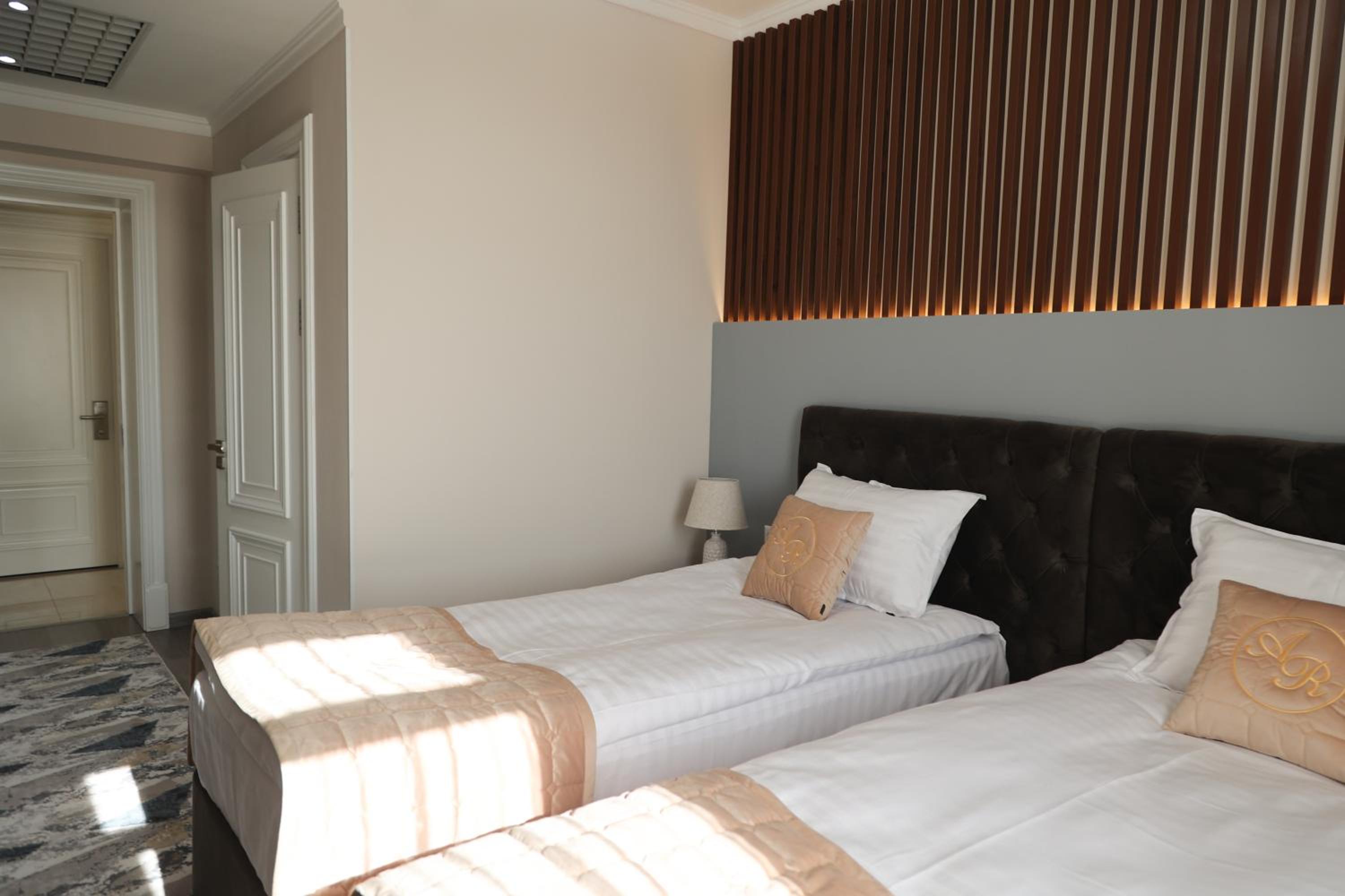 Superior Twin Room - Photo 2