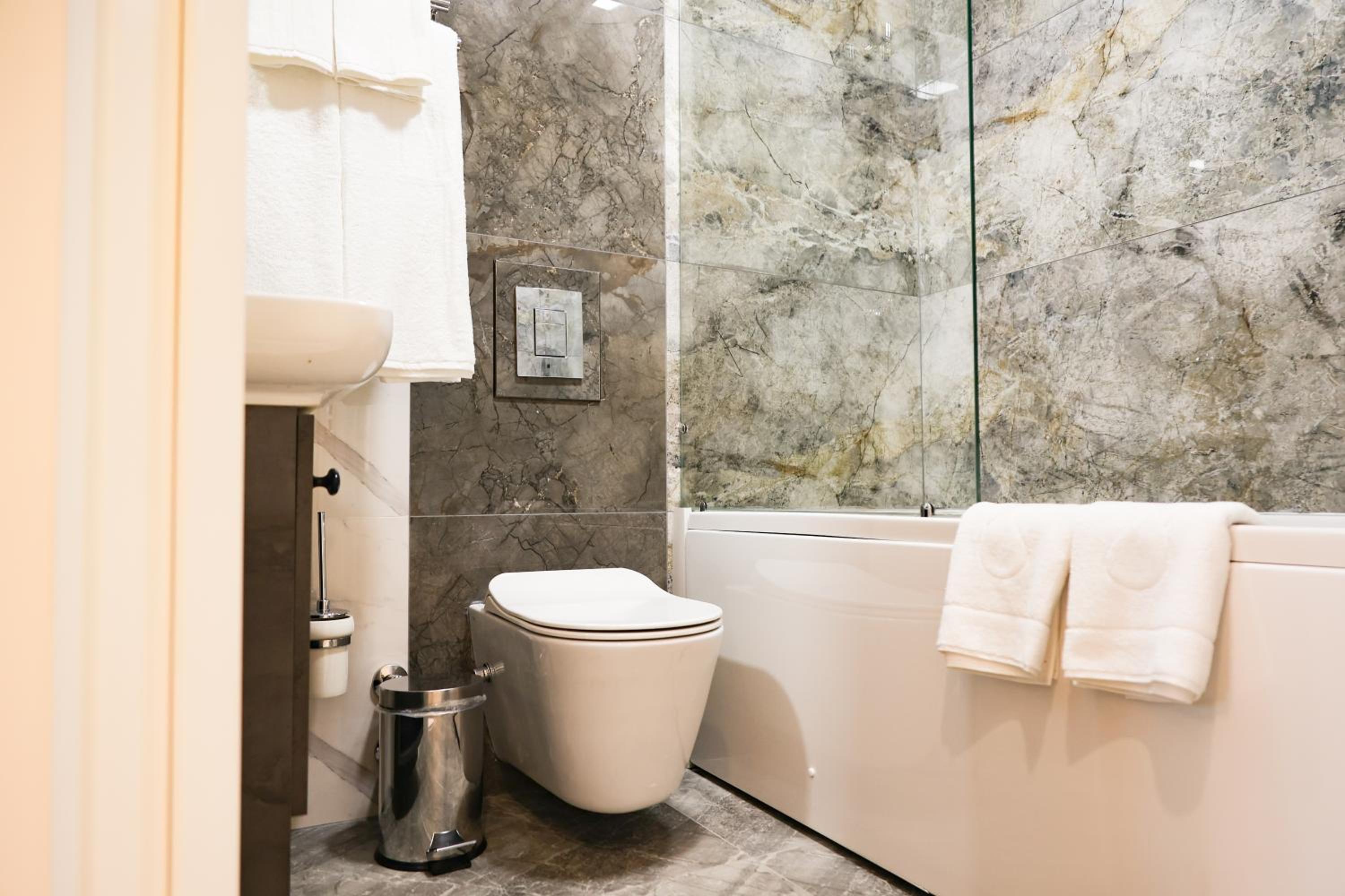 Superior Twin Room - Photo 8