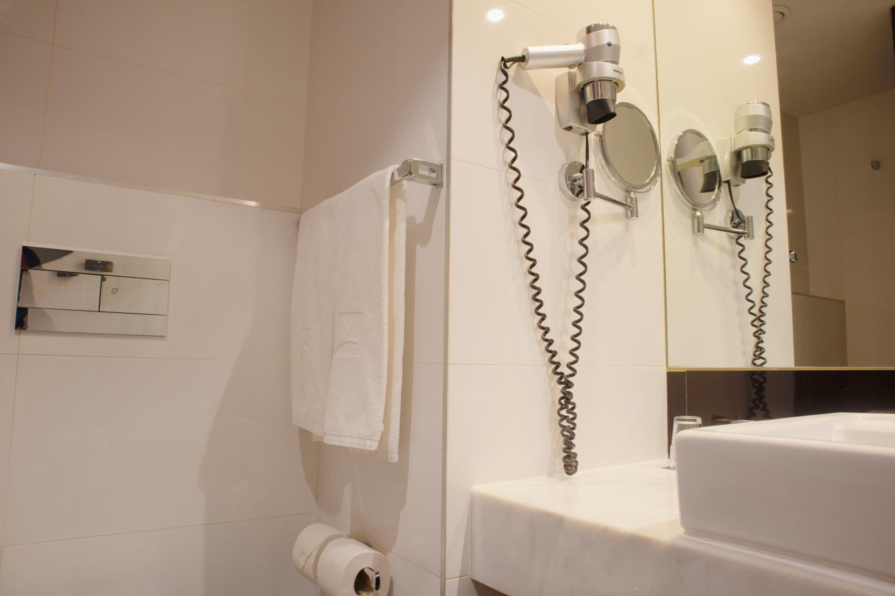 Double or Twin Room with Reveillon Package photo 2