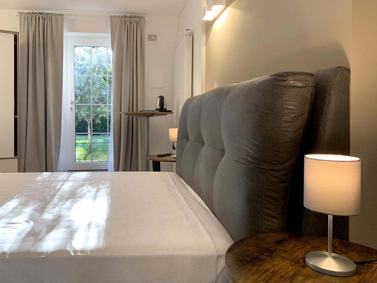 King Room with Garden View