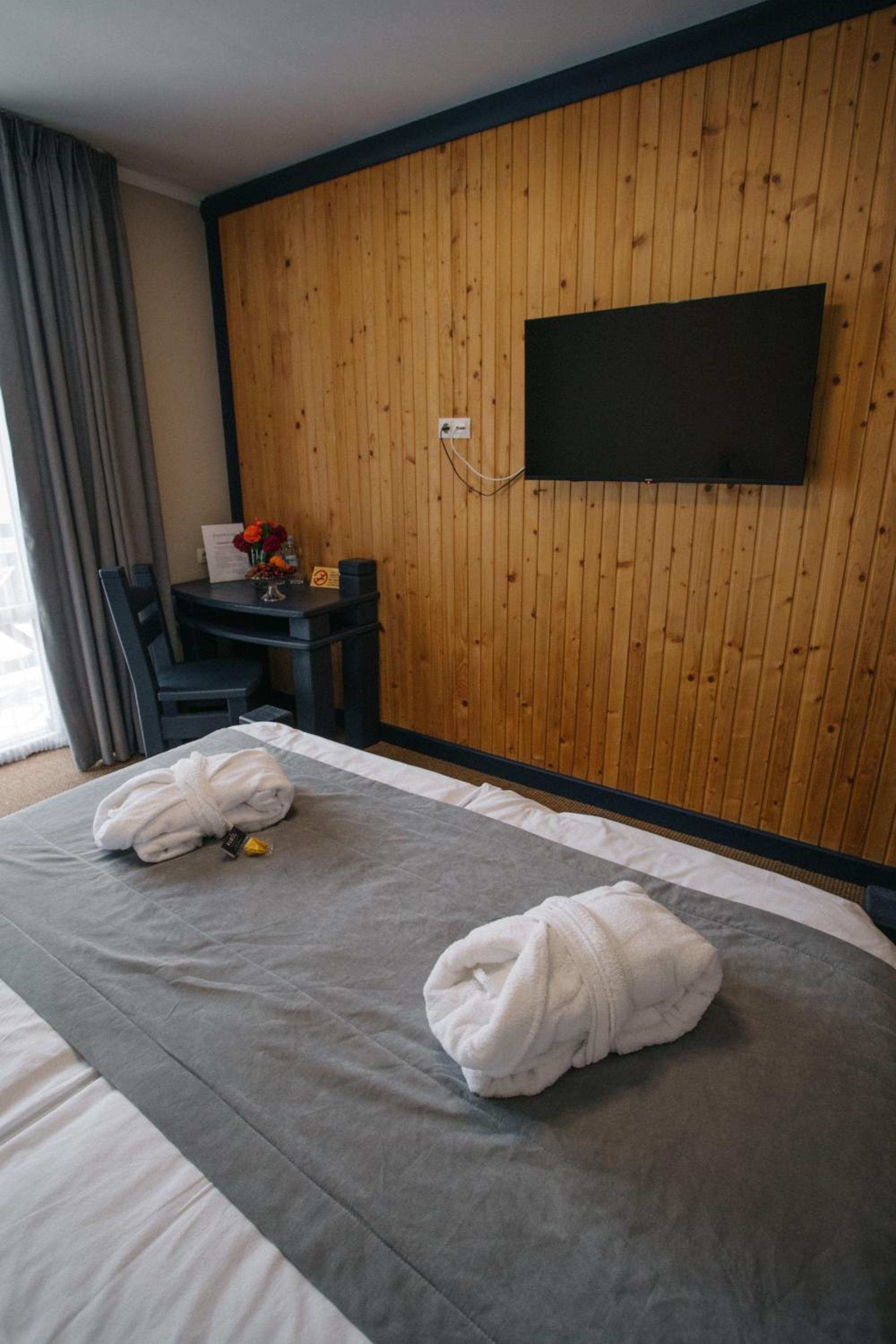 Superior King Room photo 2