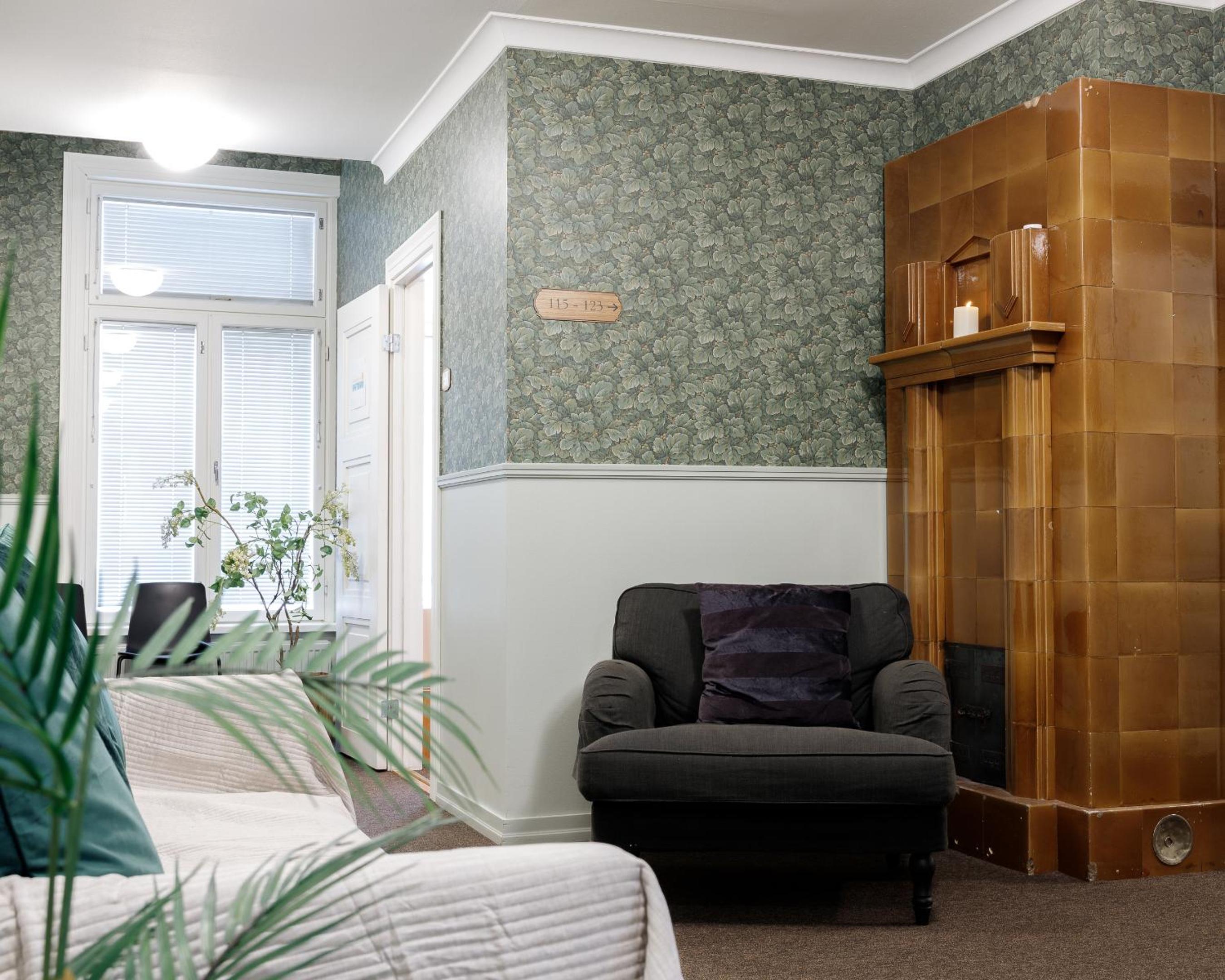 Double Room - Photo 7