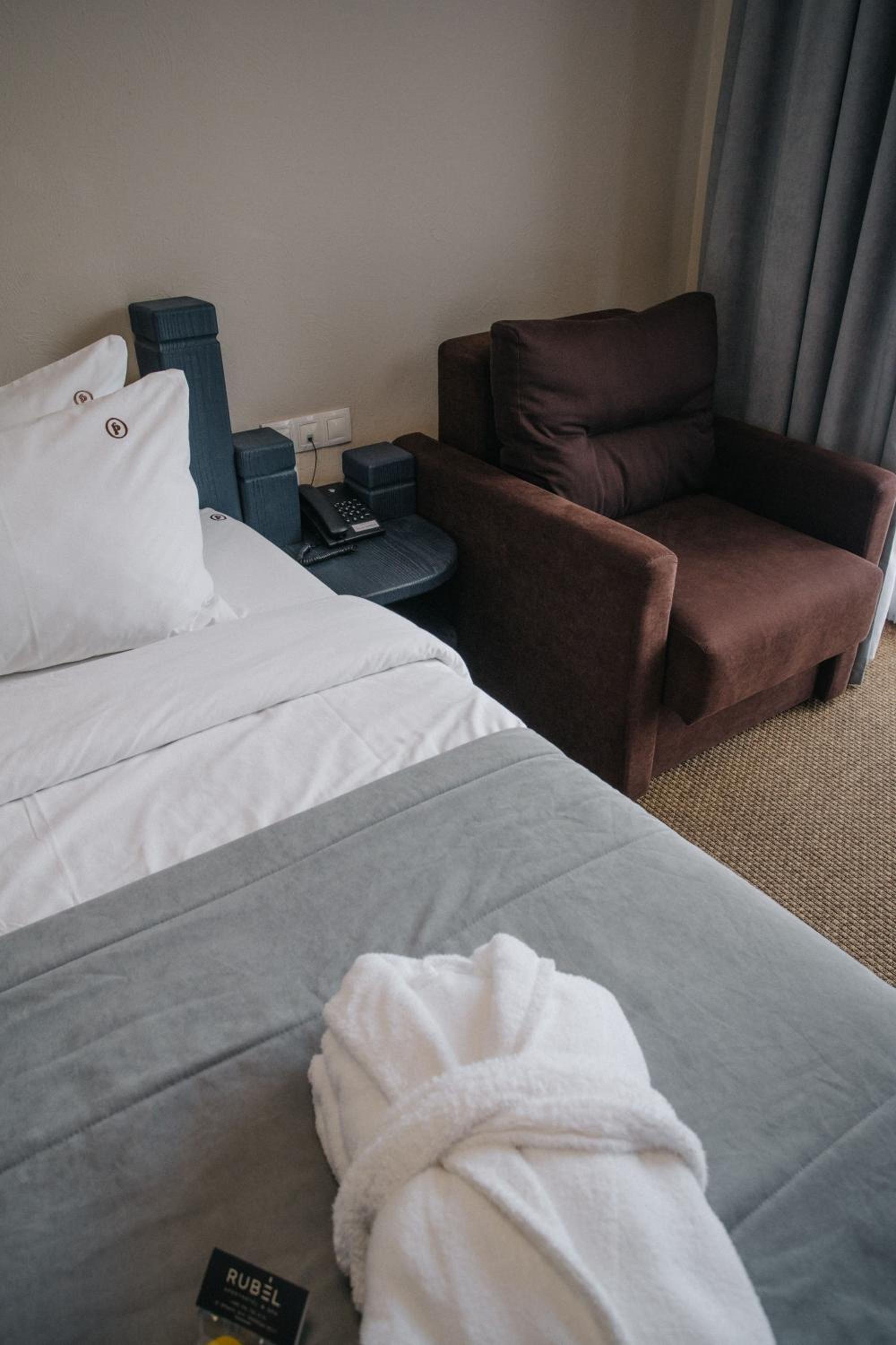 Superior King Room photo 3