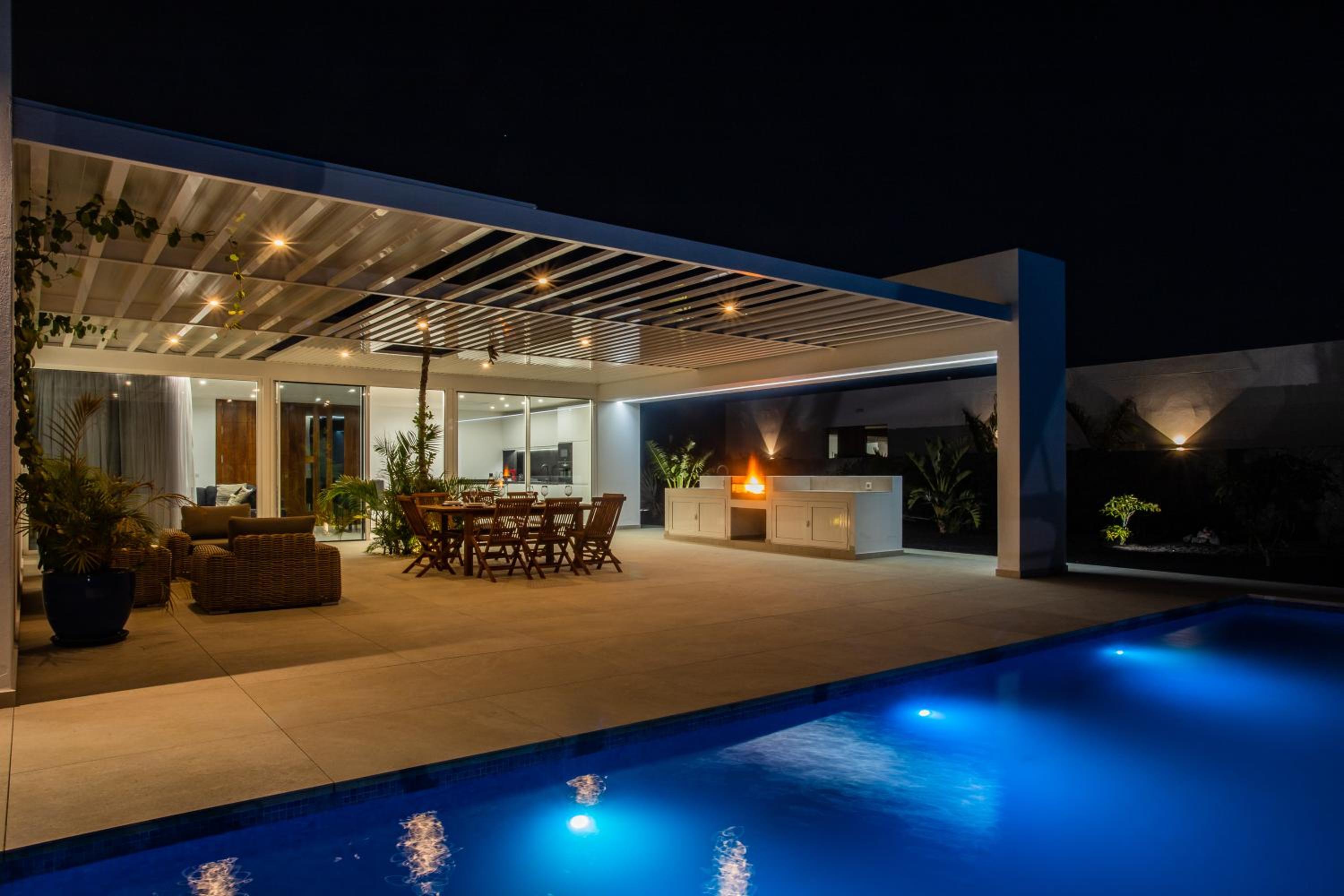 Three-Bedroom Villa photo 2