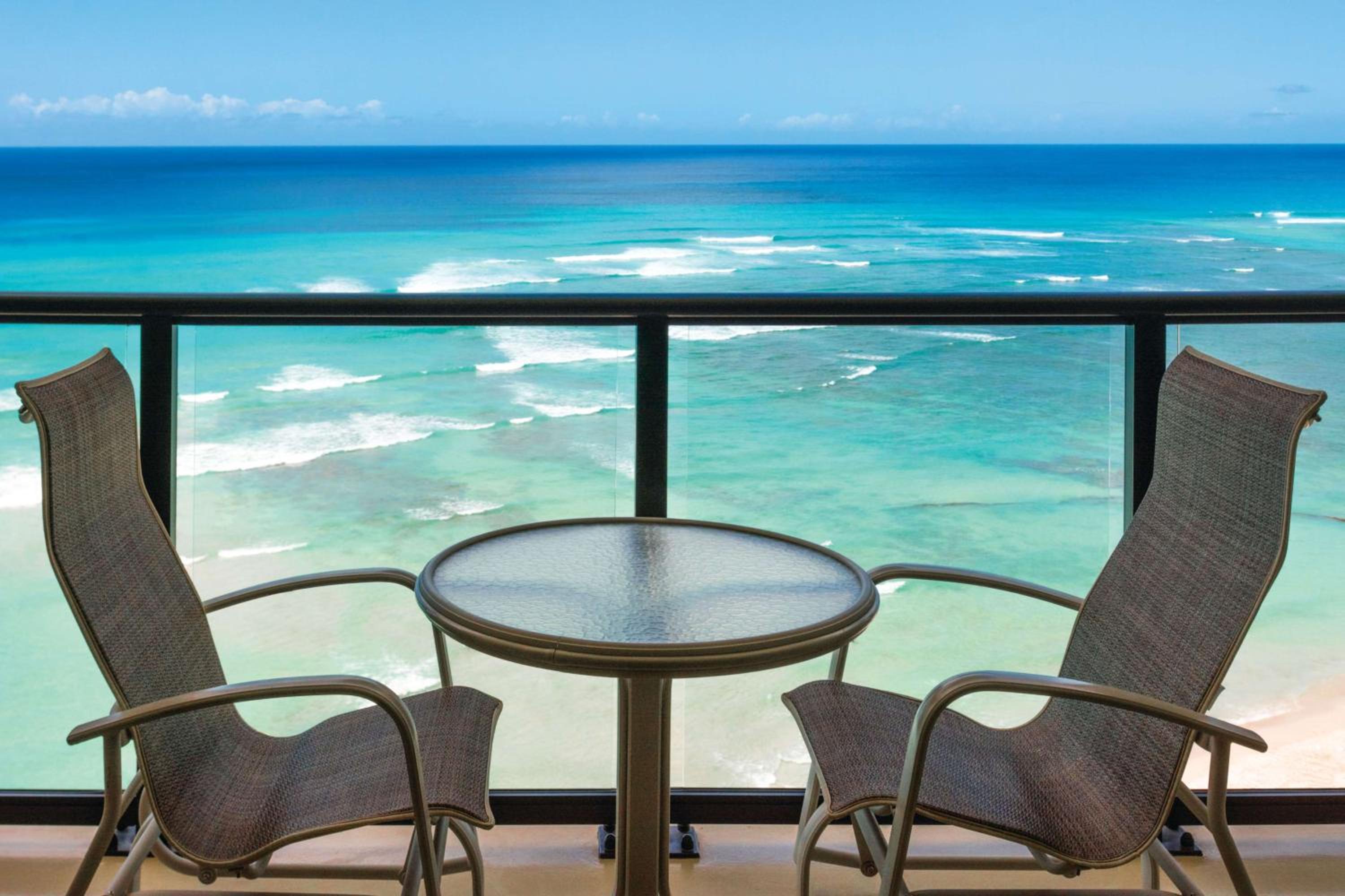 Ocean Front 1 King Bed