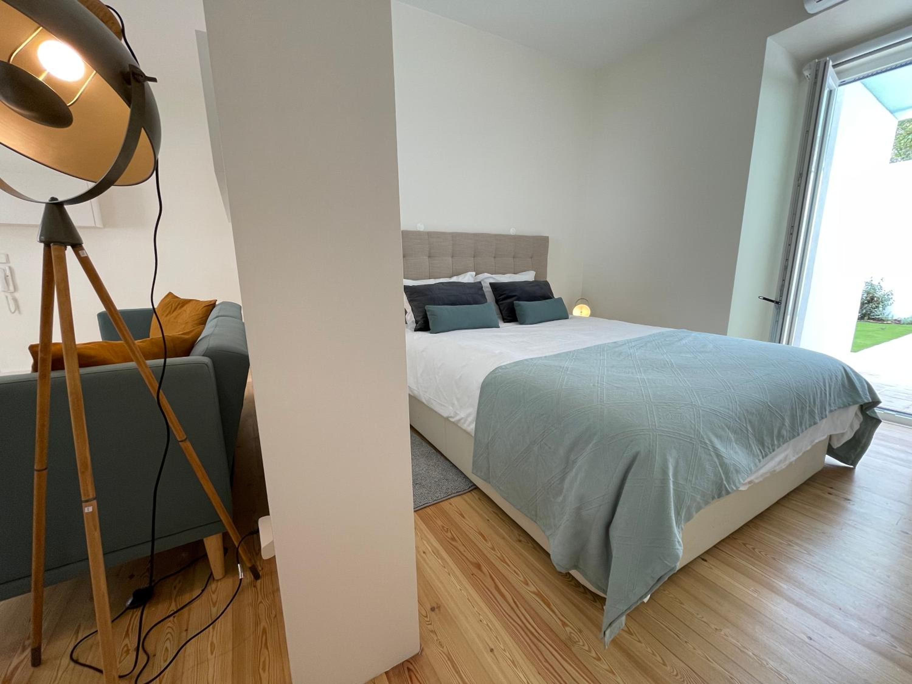 One-Bedroom Apartment photo 2