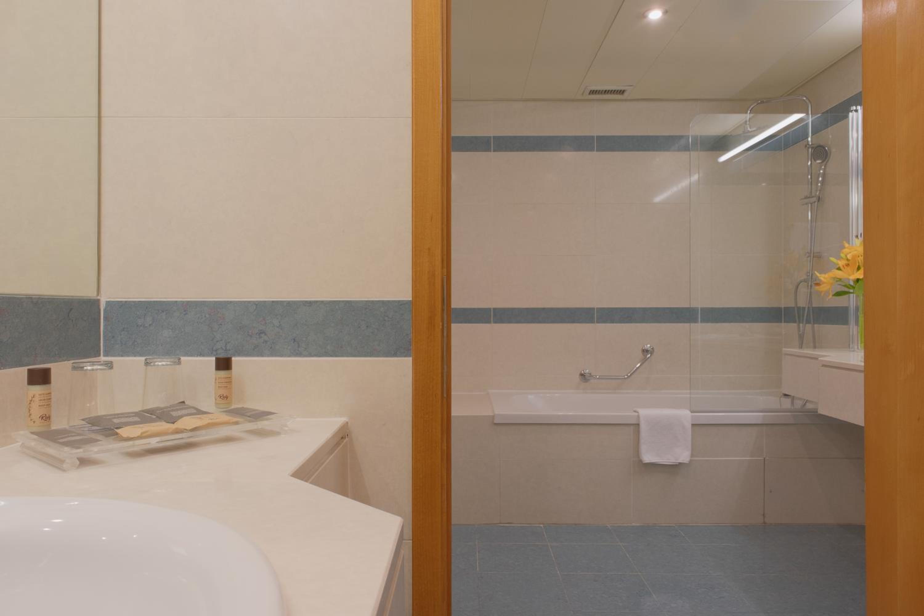 Family Suite - Photo 8