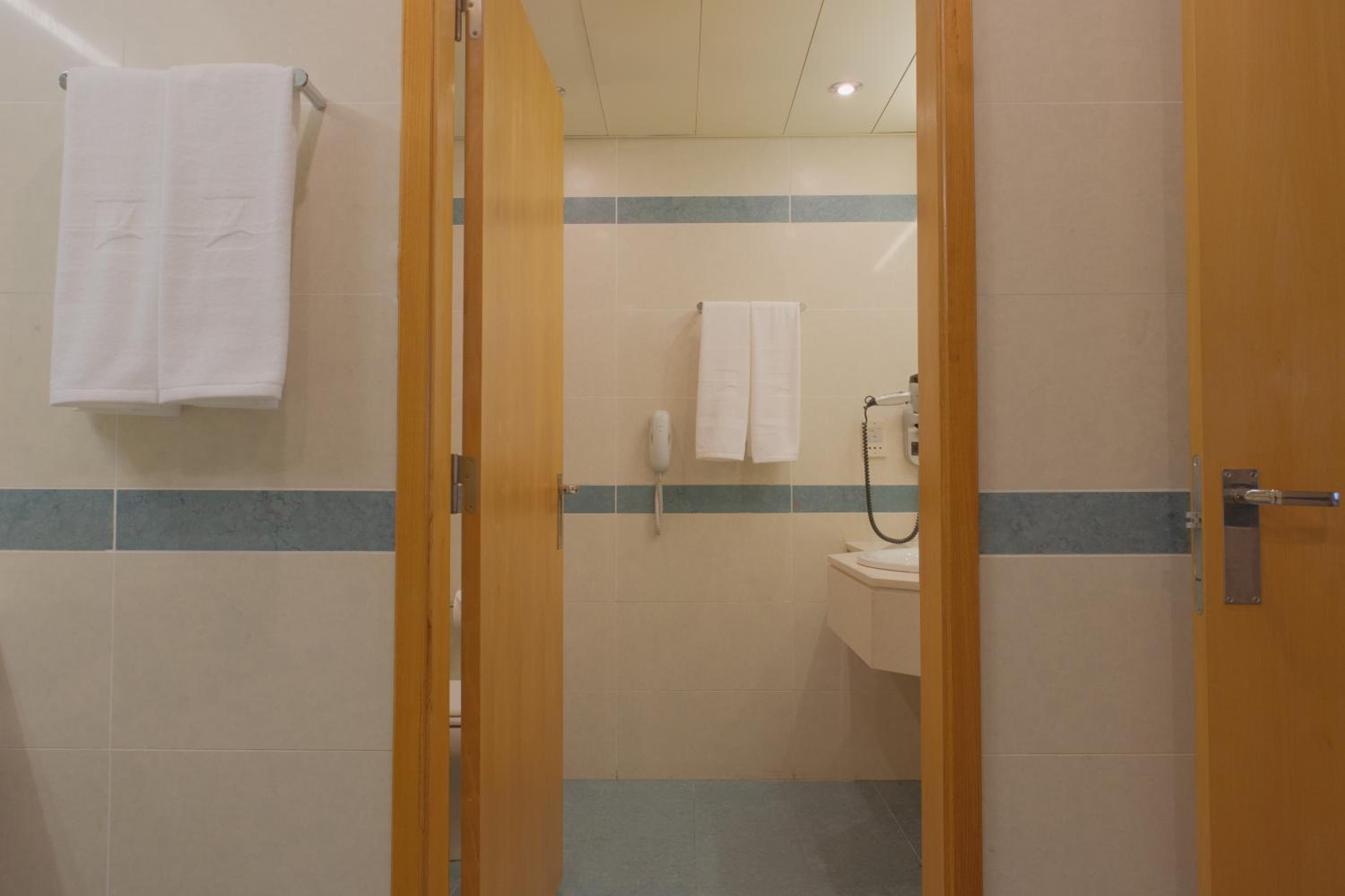 Family Suite - Photo 7
