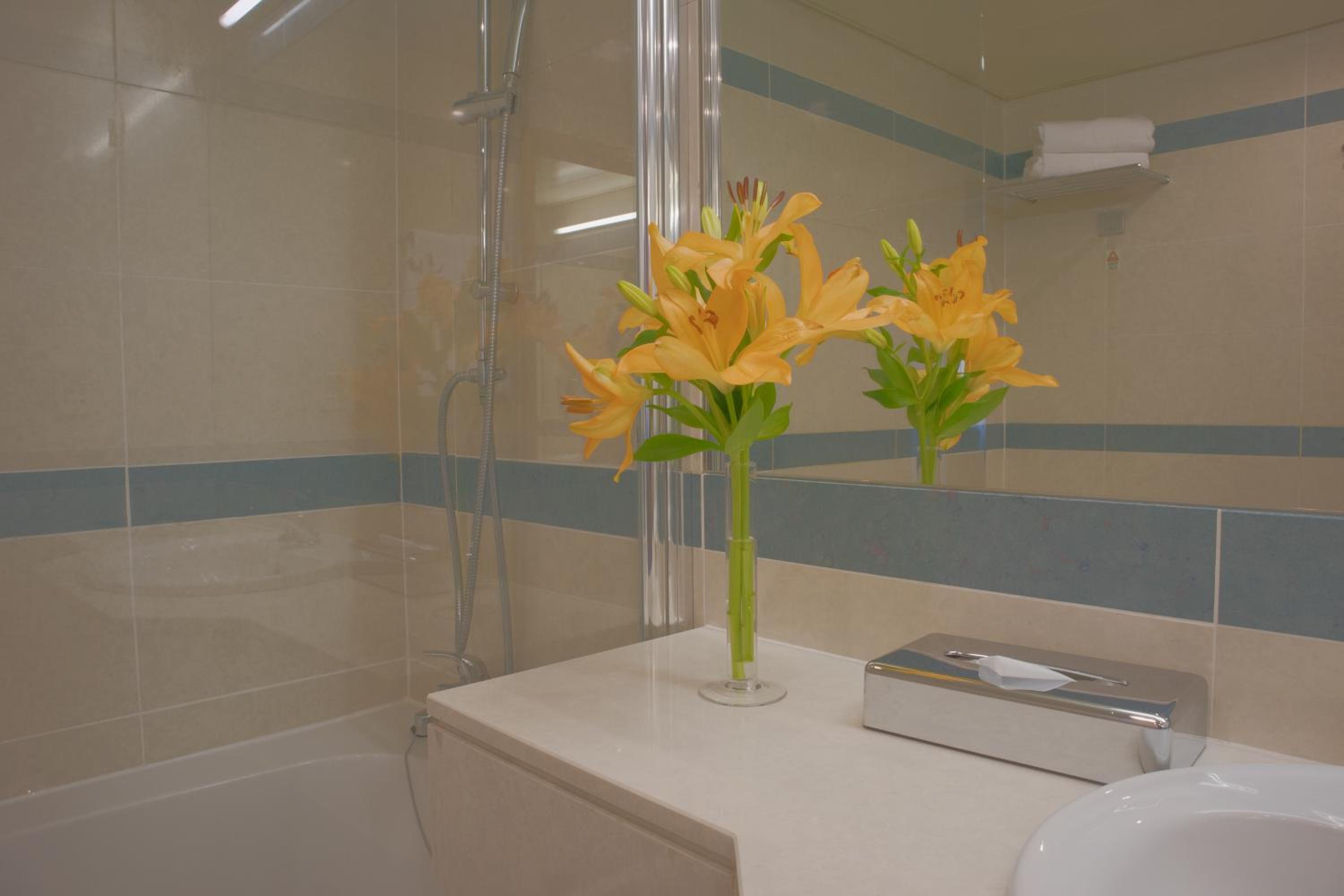 Family Suite - Photo 6