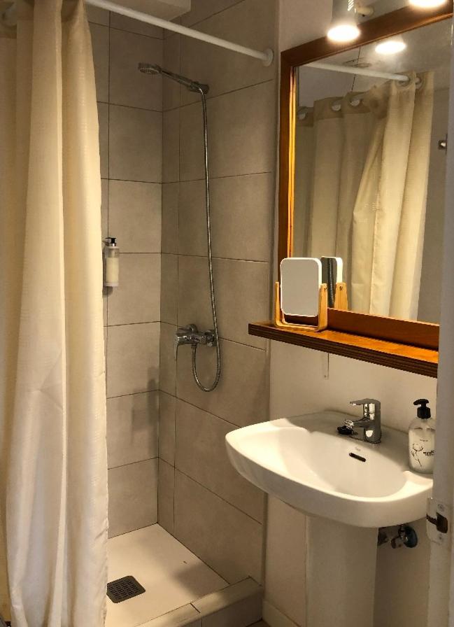 Two-Bedroom Apartment (4 Adults) photo 3
