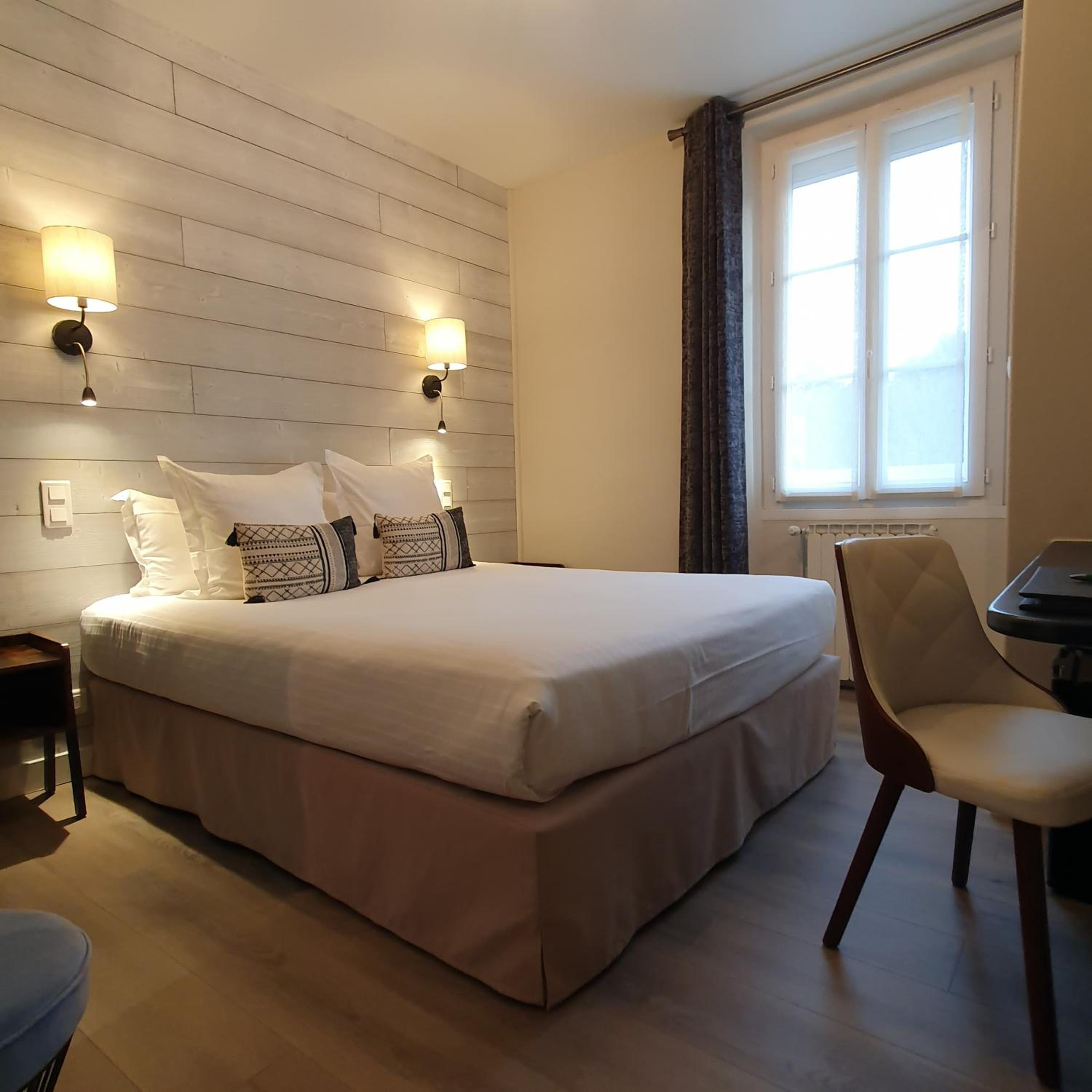 Standard Double Room photo 3