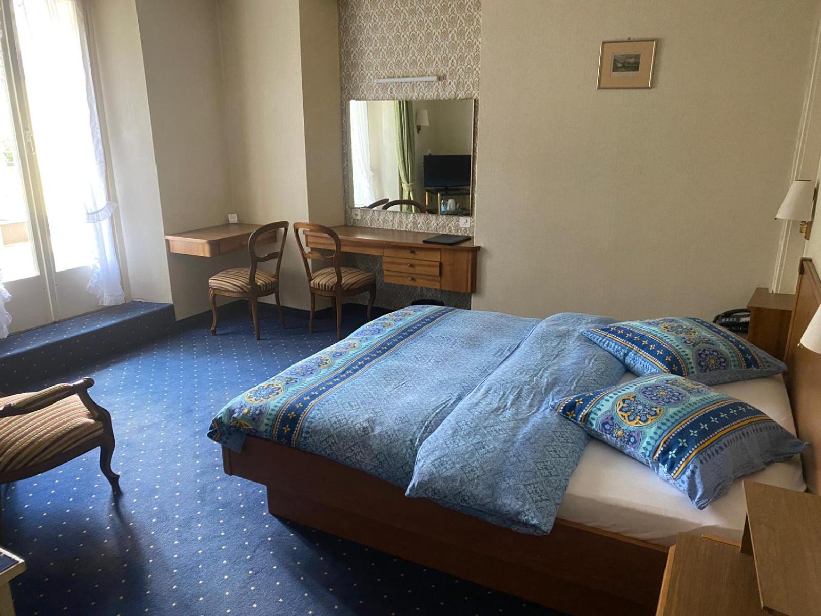 Double Room with Mountain View