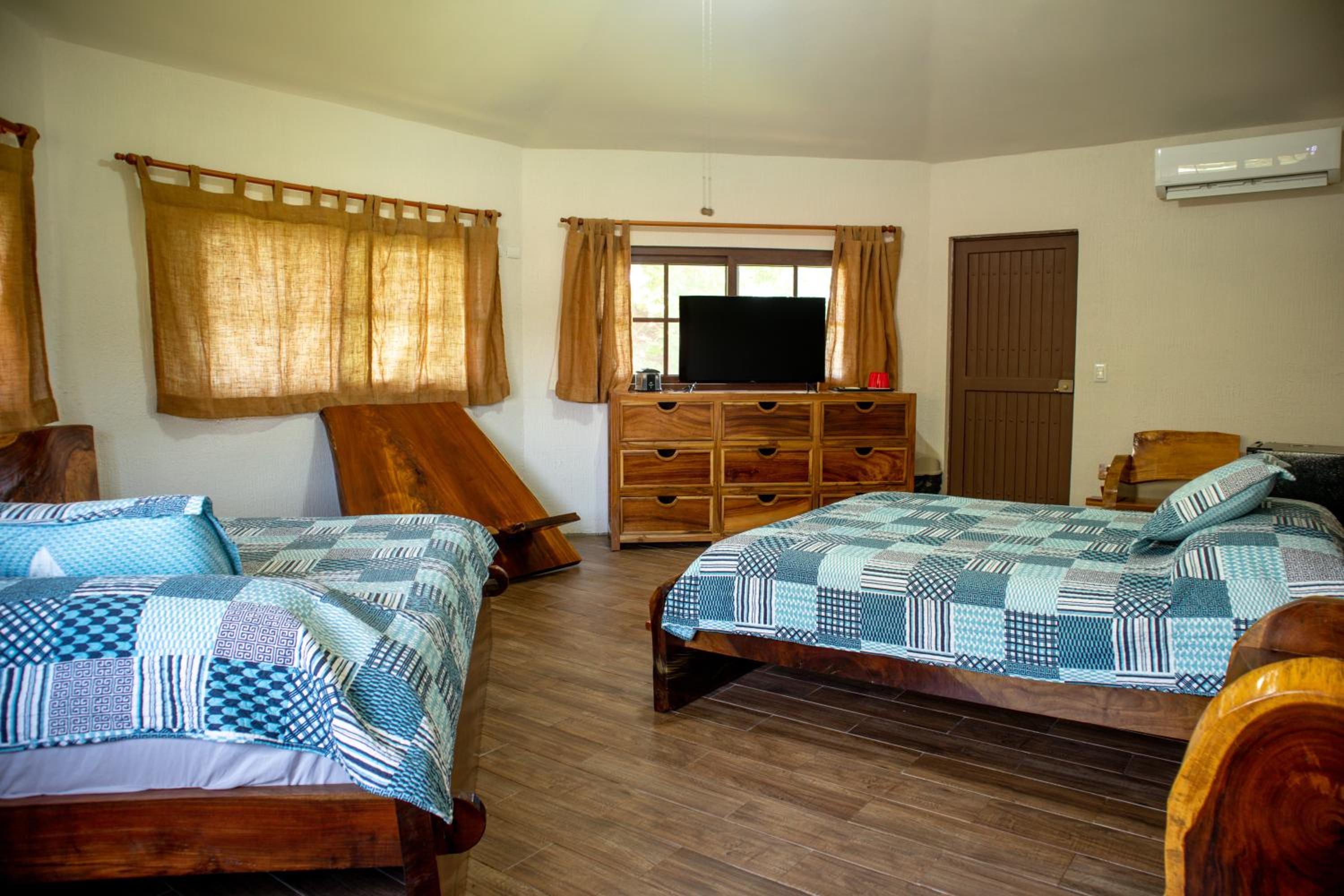 Deluxe Twin Room with Sea View