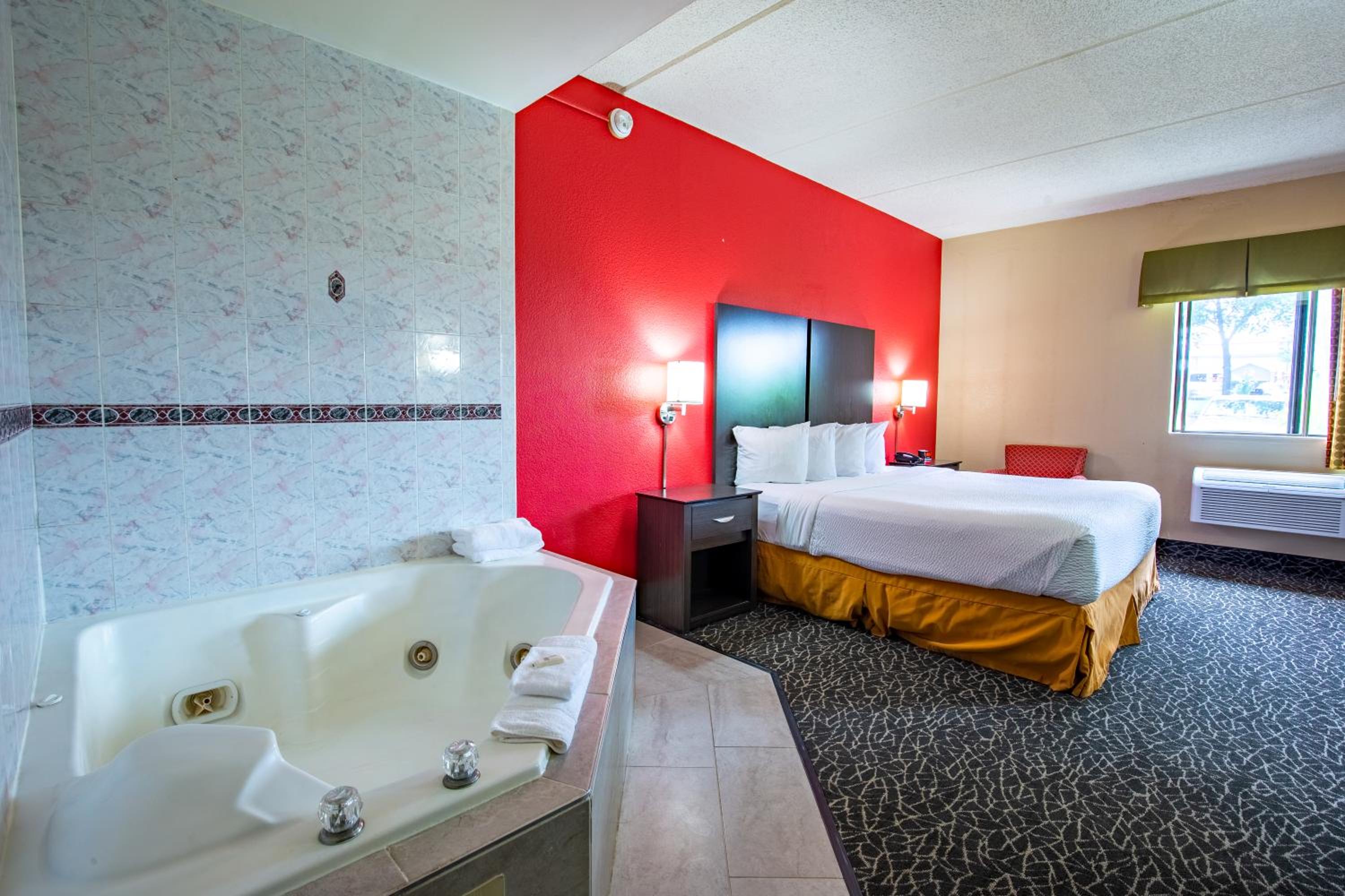 Superior King Studio Suite - Non-Smoking - Photo 1