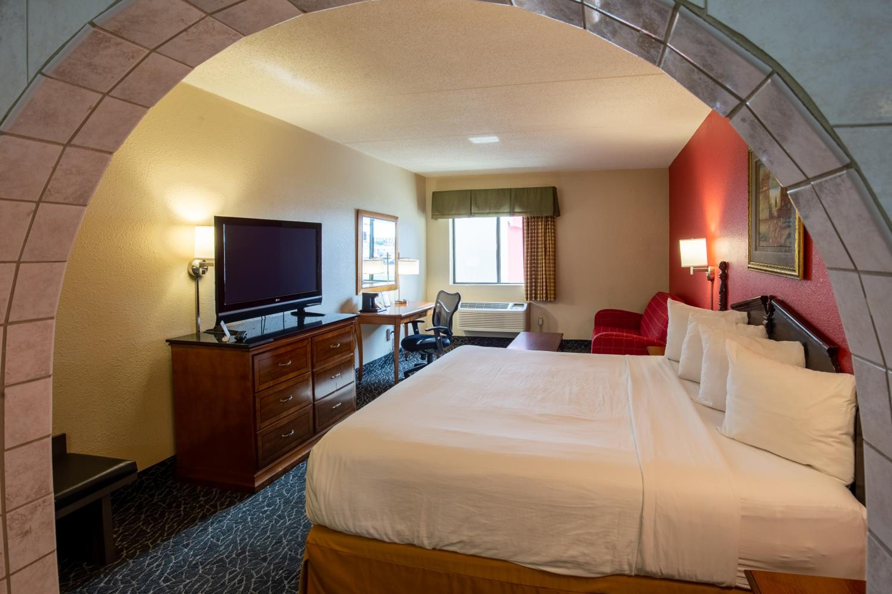 Superior King Studio Suite - Non-Smoking - Photo 4