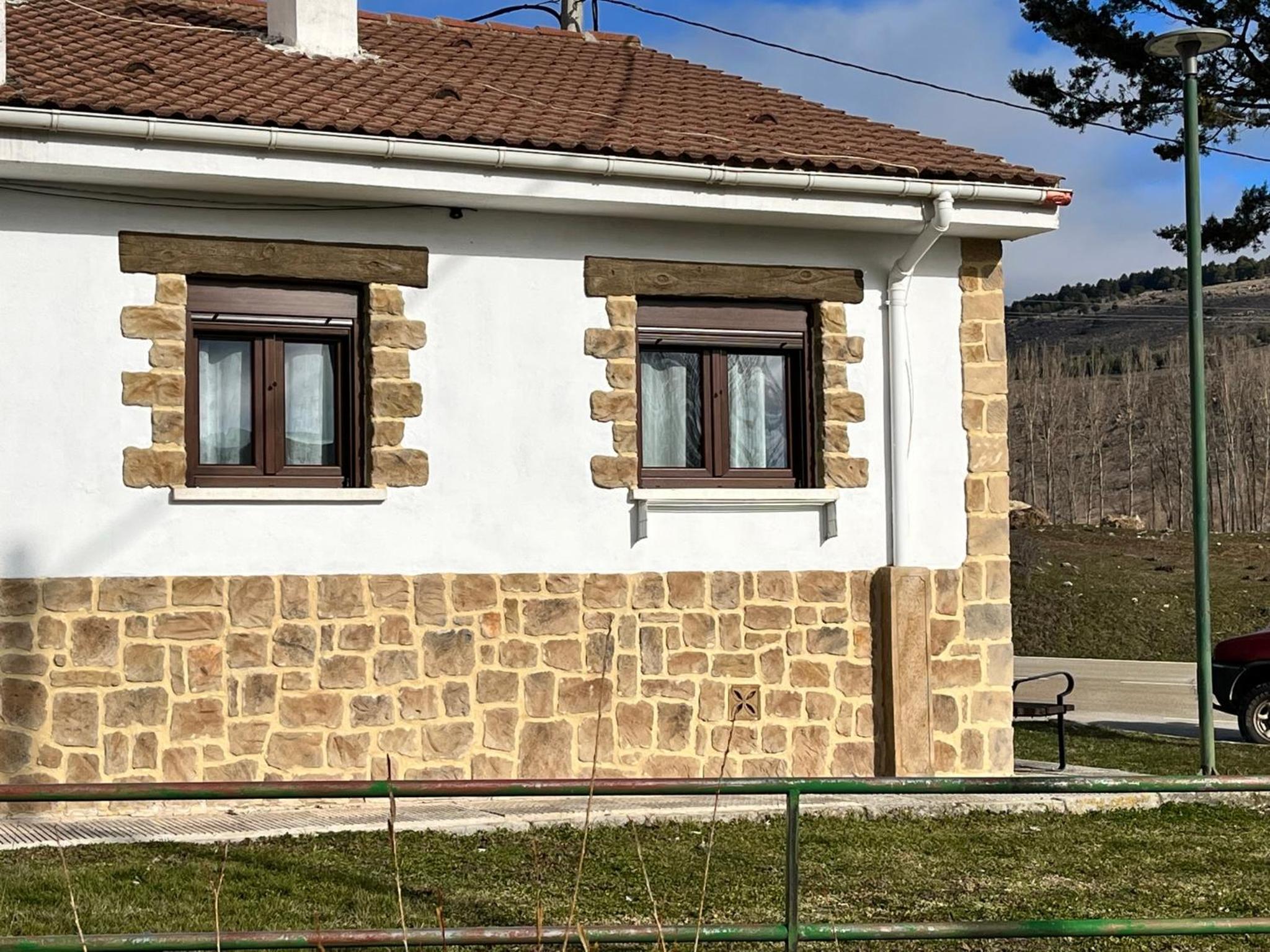 Two-Bedroom House - Photo 26