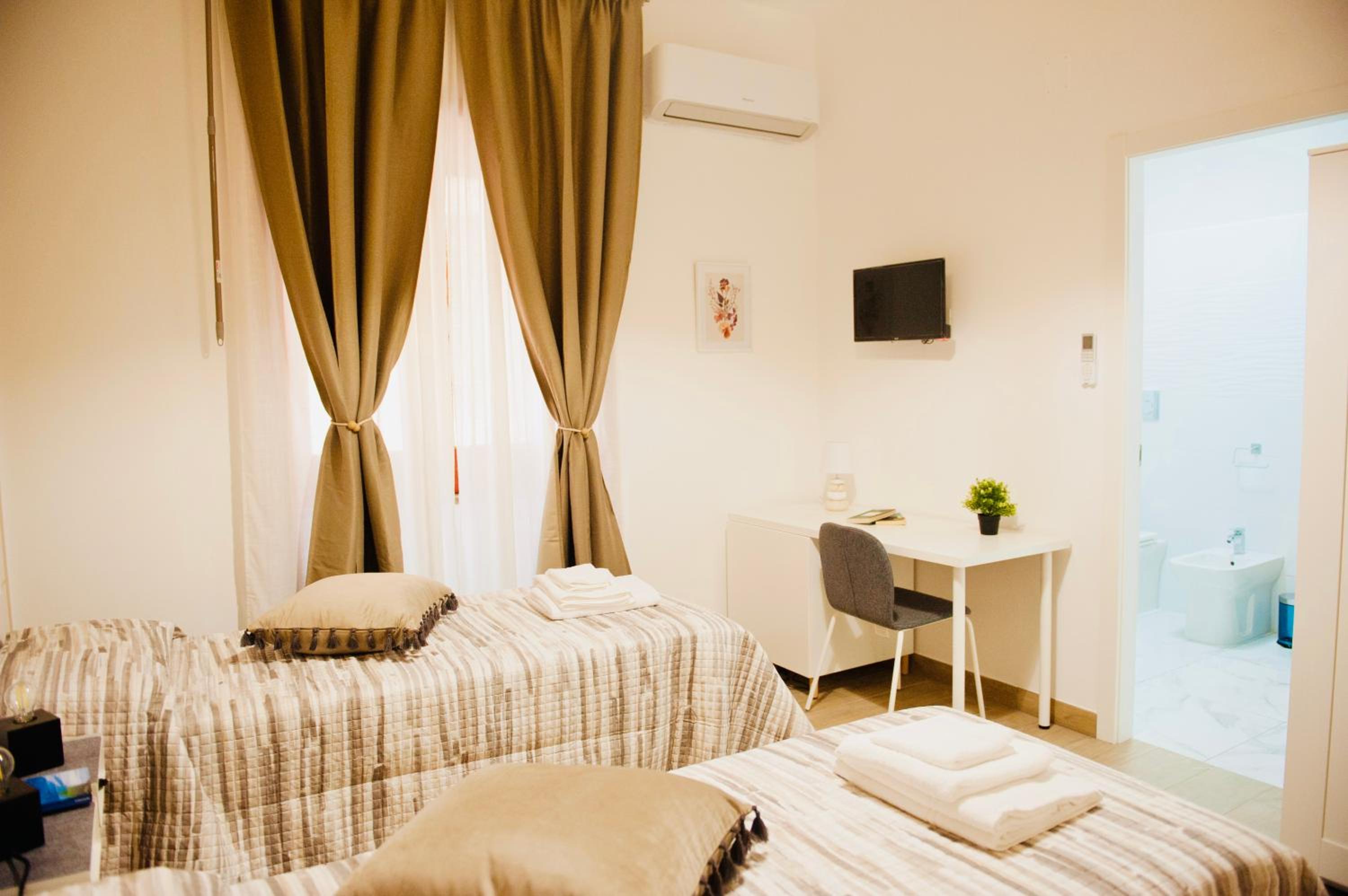 Double or Twin Room photo 2