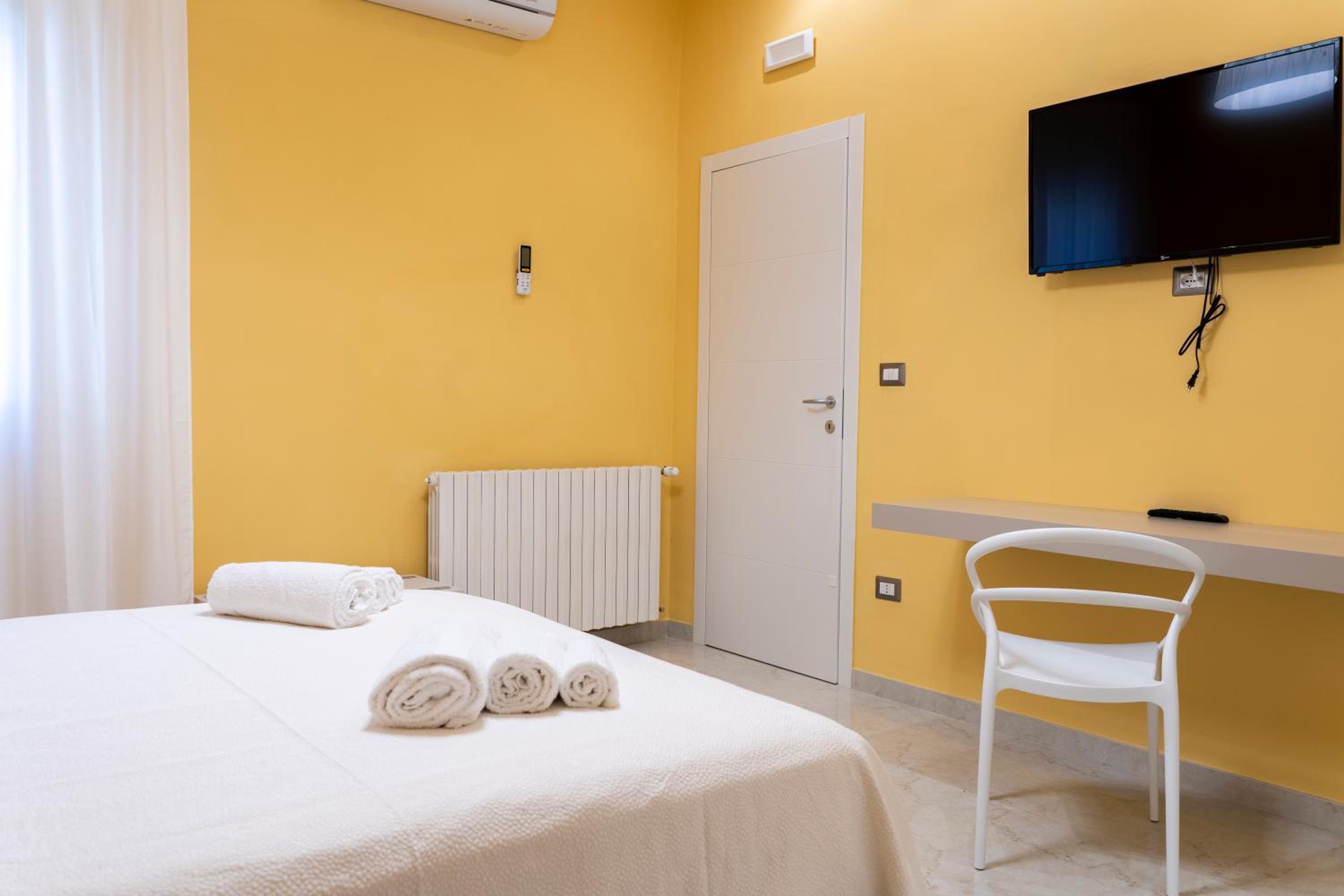 Superior Double Room - Photo 2